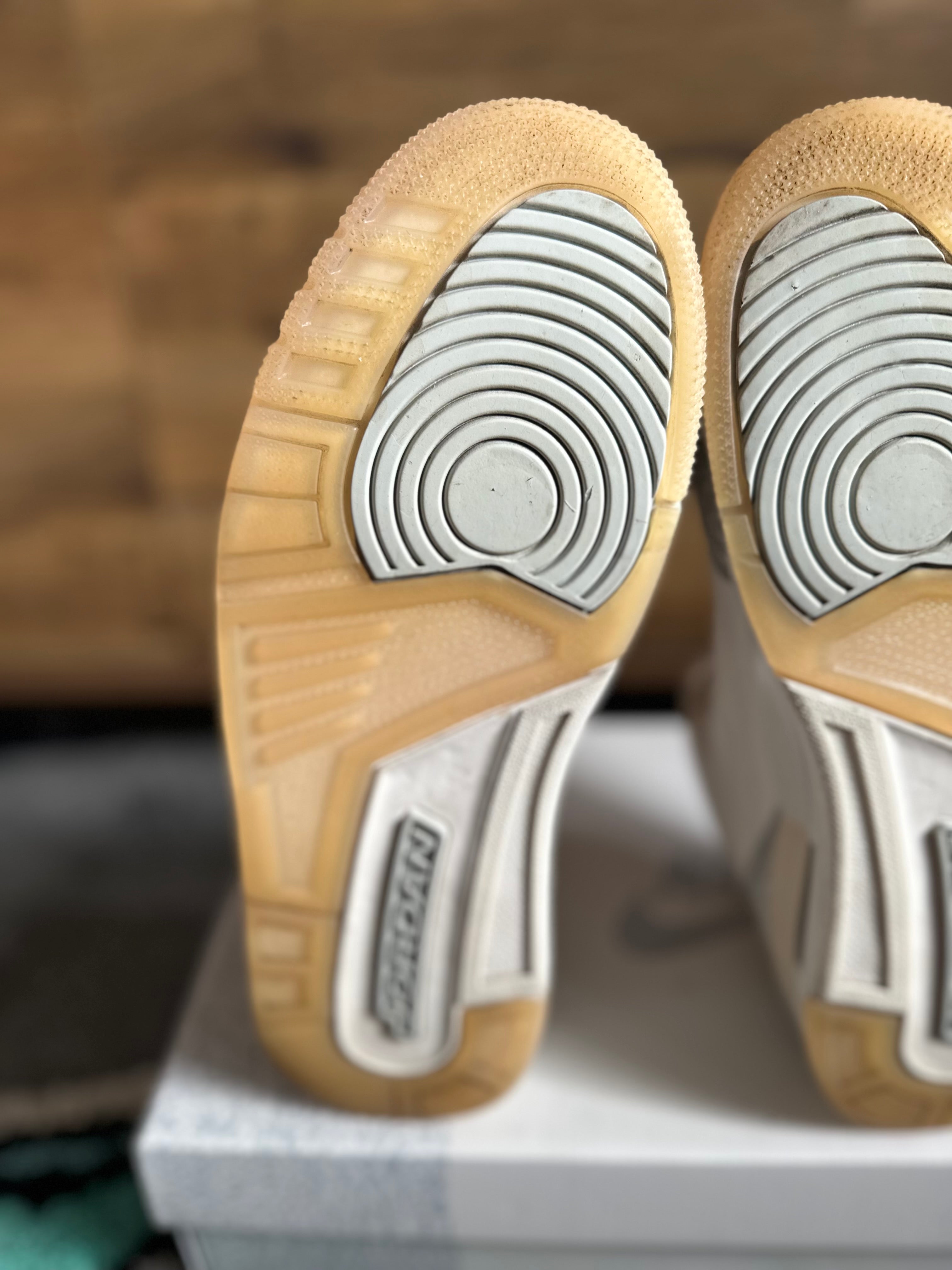 Nike Air Jordan 3“Ivory” U.K. 9