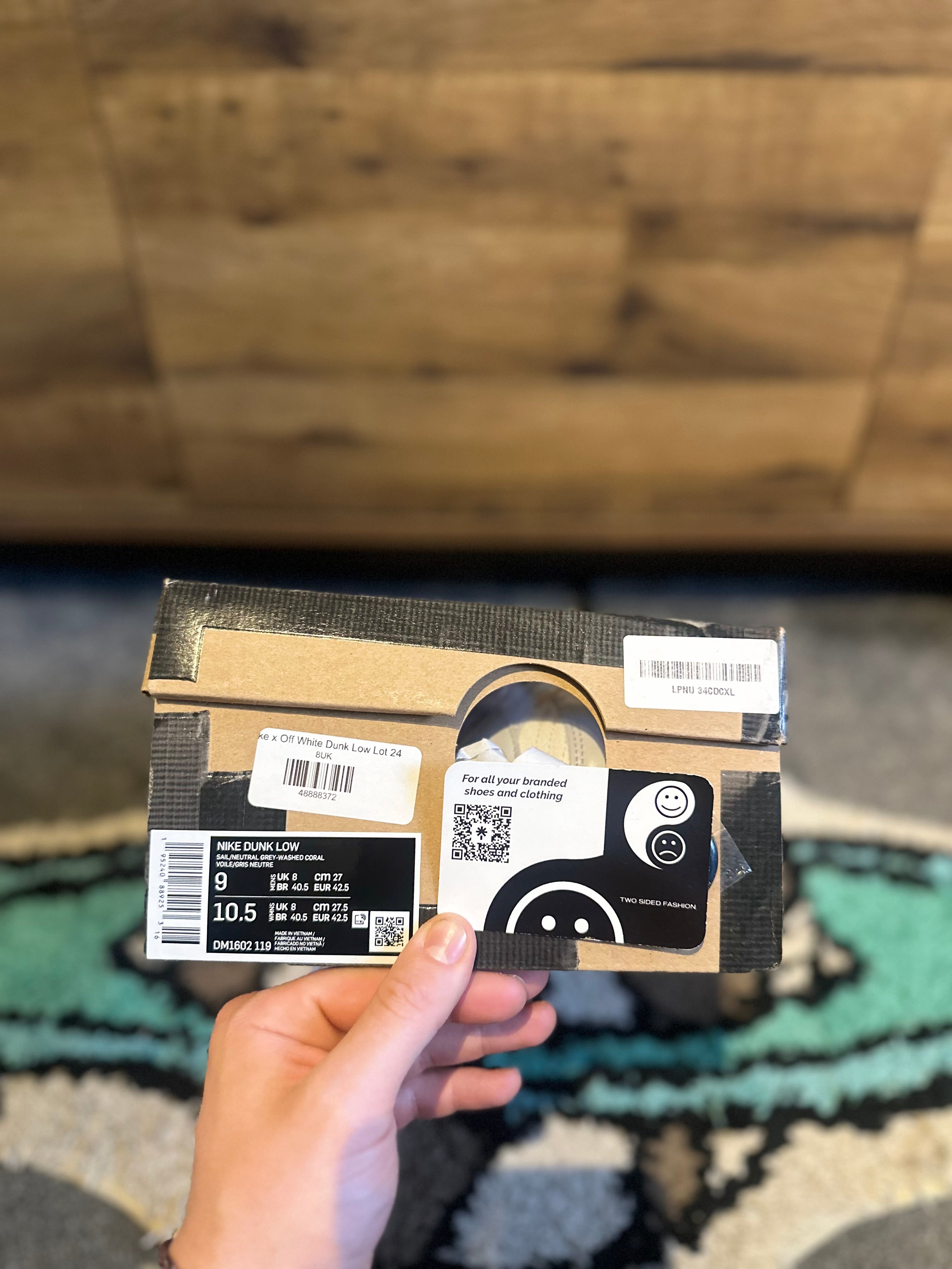 Nike Dunk Off-White “Lot 24” U.K. 8