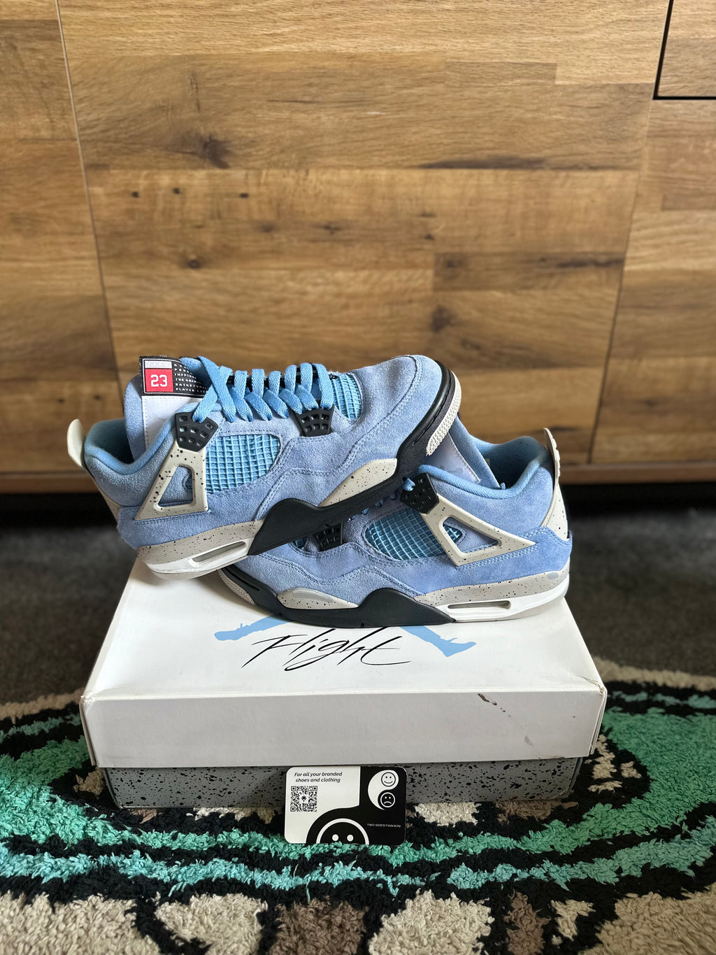Nike Air Jordan 4 “University Blue” U.K. 7