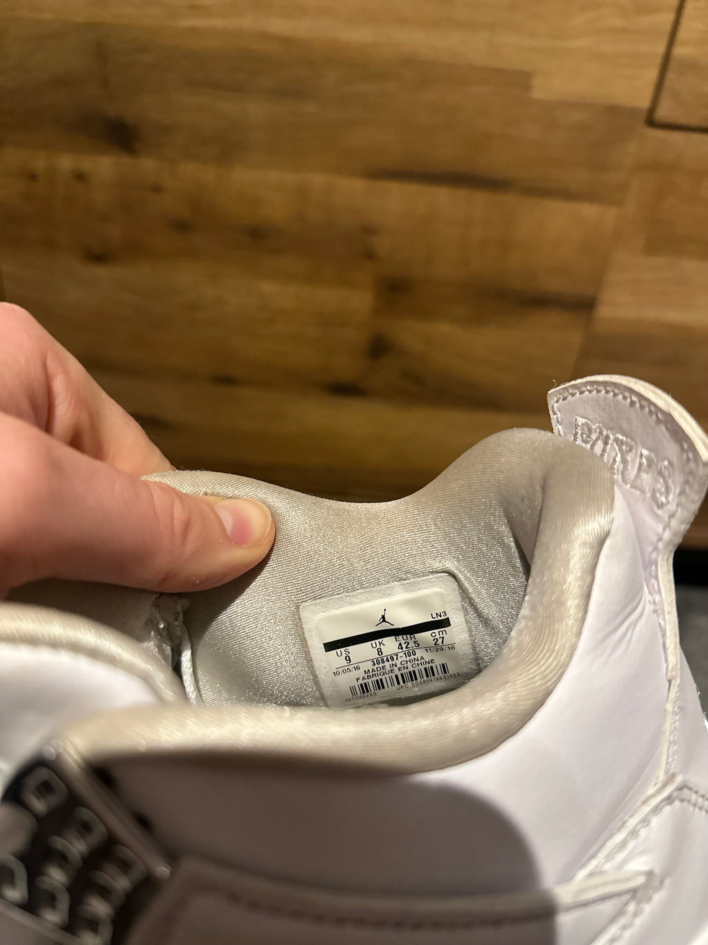 Nike Air Jordan 4 “Pure Money ” U.K. 8