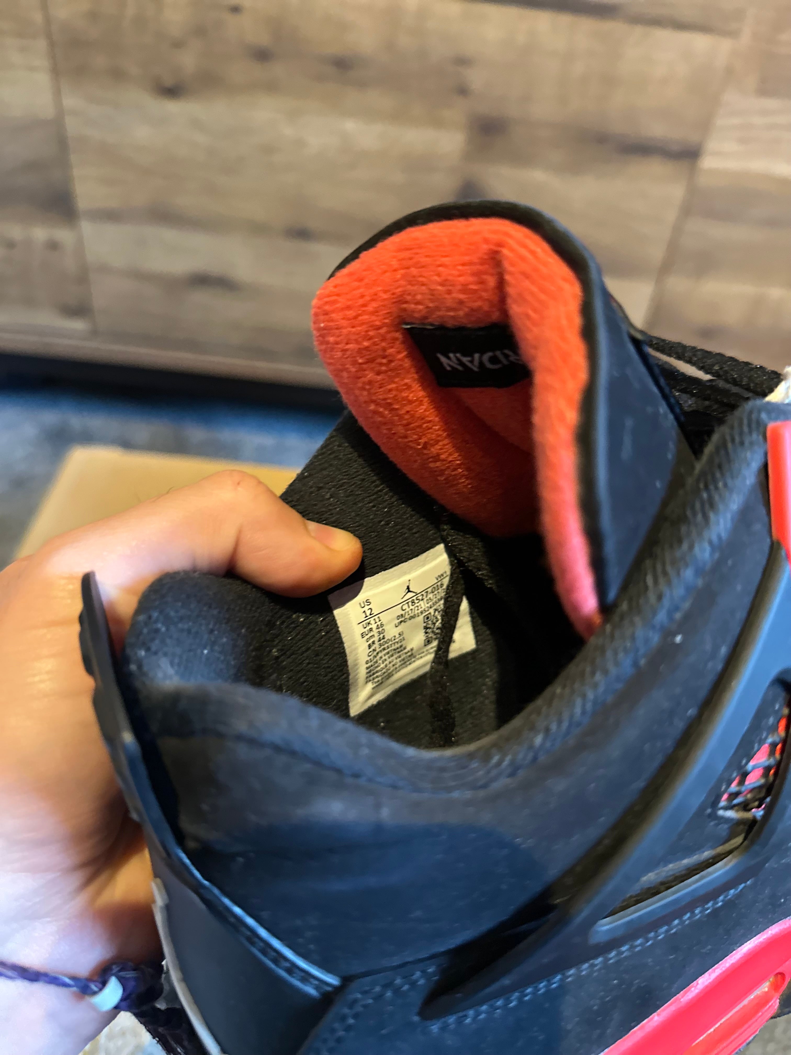 Nike Air Jordan 4 “Red Thunders” U.K. 11