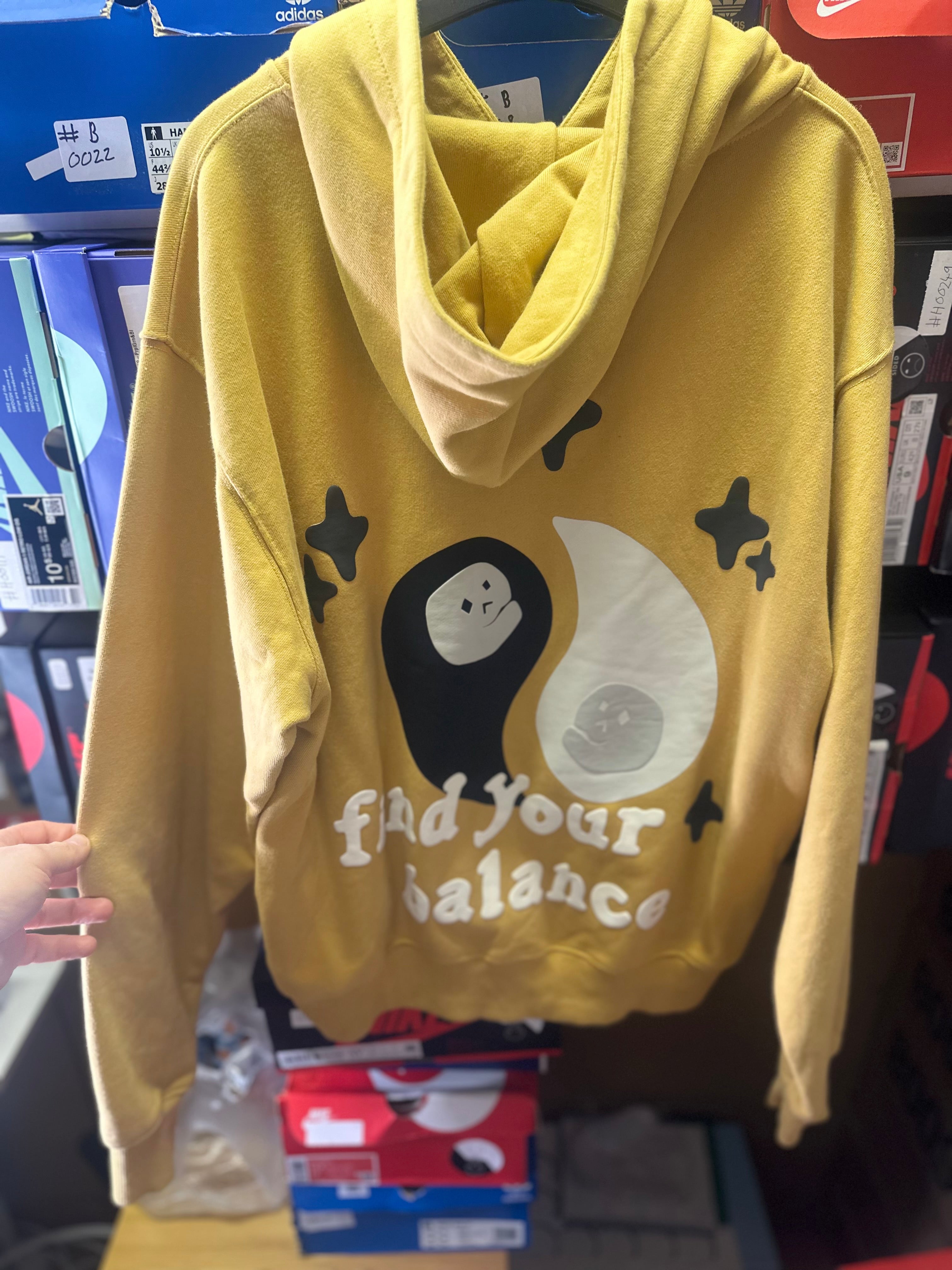 Broken Planet hoodie “So Much Chaos” Size small