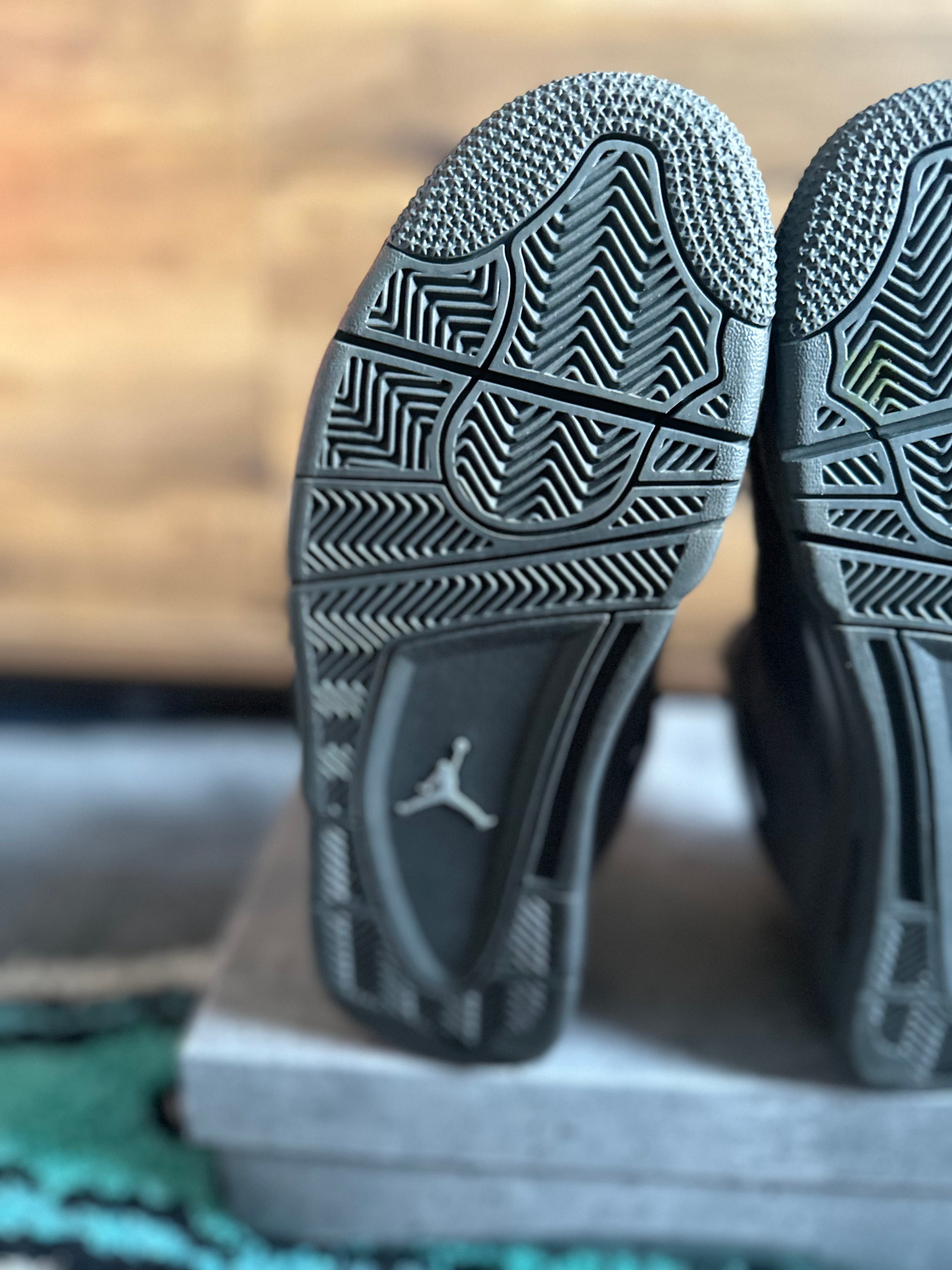 Nike Air Jordan 4 “Wet Cements” U.K. 8