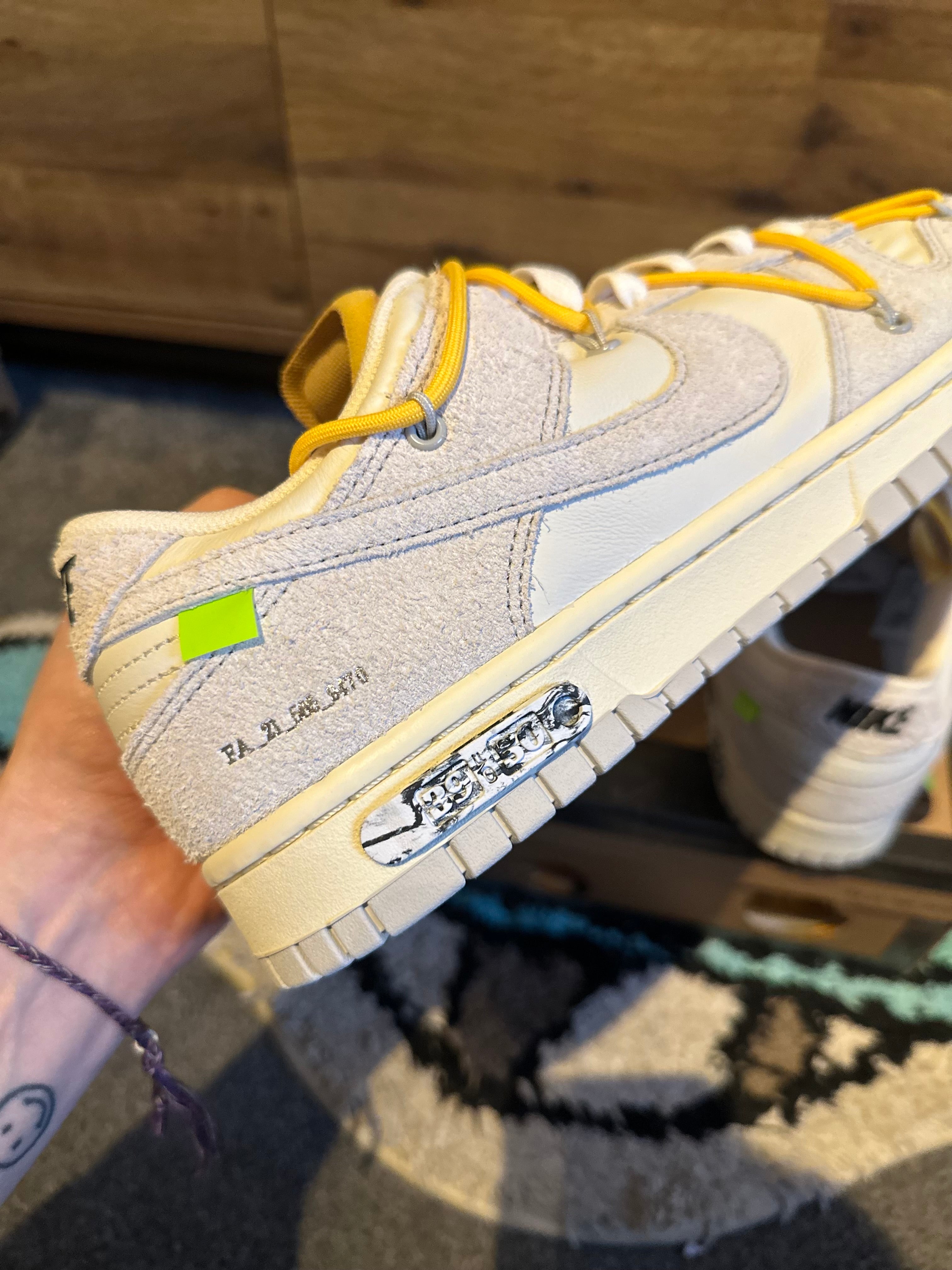 Nike Dunk Off-White “Lot 39” U.K. 9