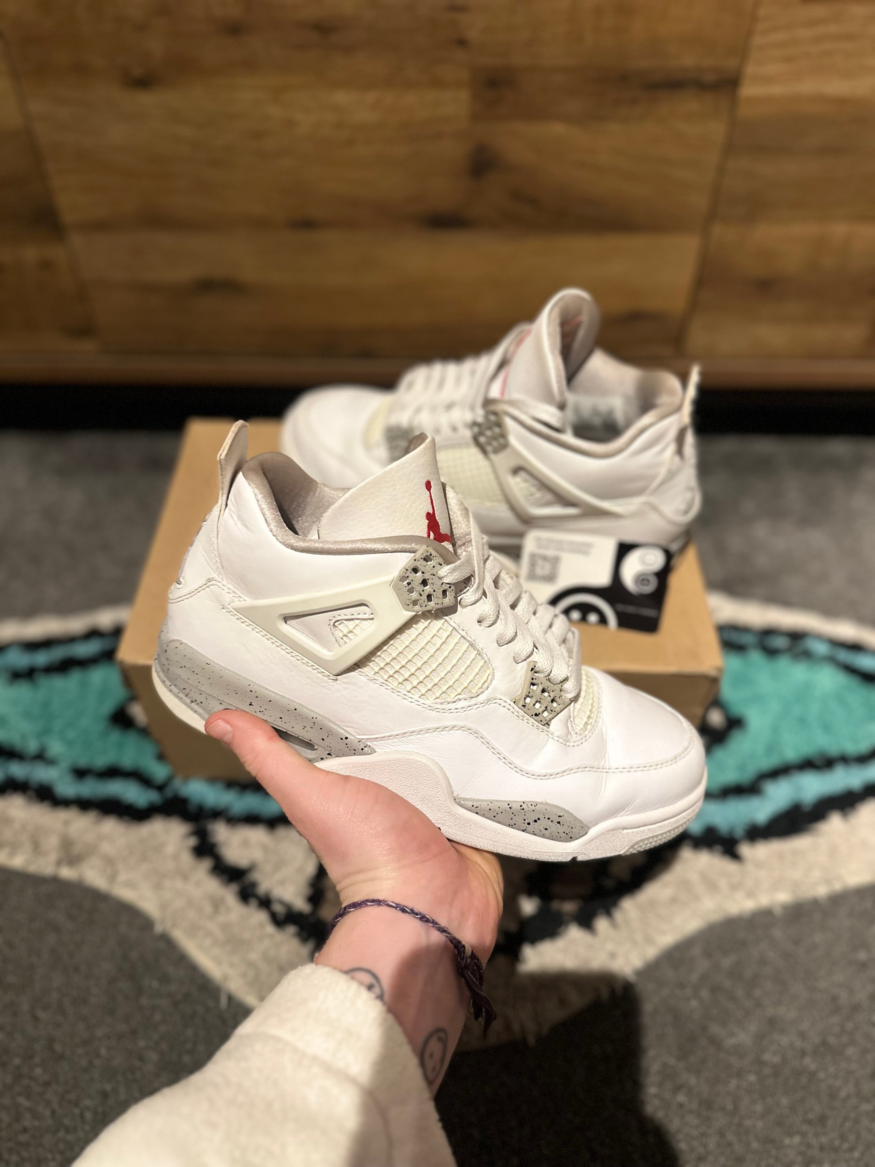 Nike Air Jordan 4 “White Oreo” U.K. 7