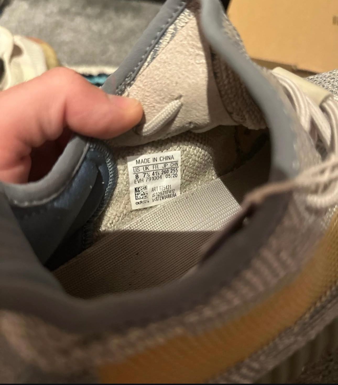 yeezy 350 israfil U.K. 7.5
