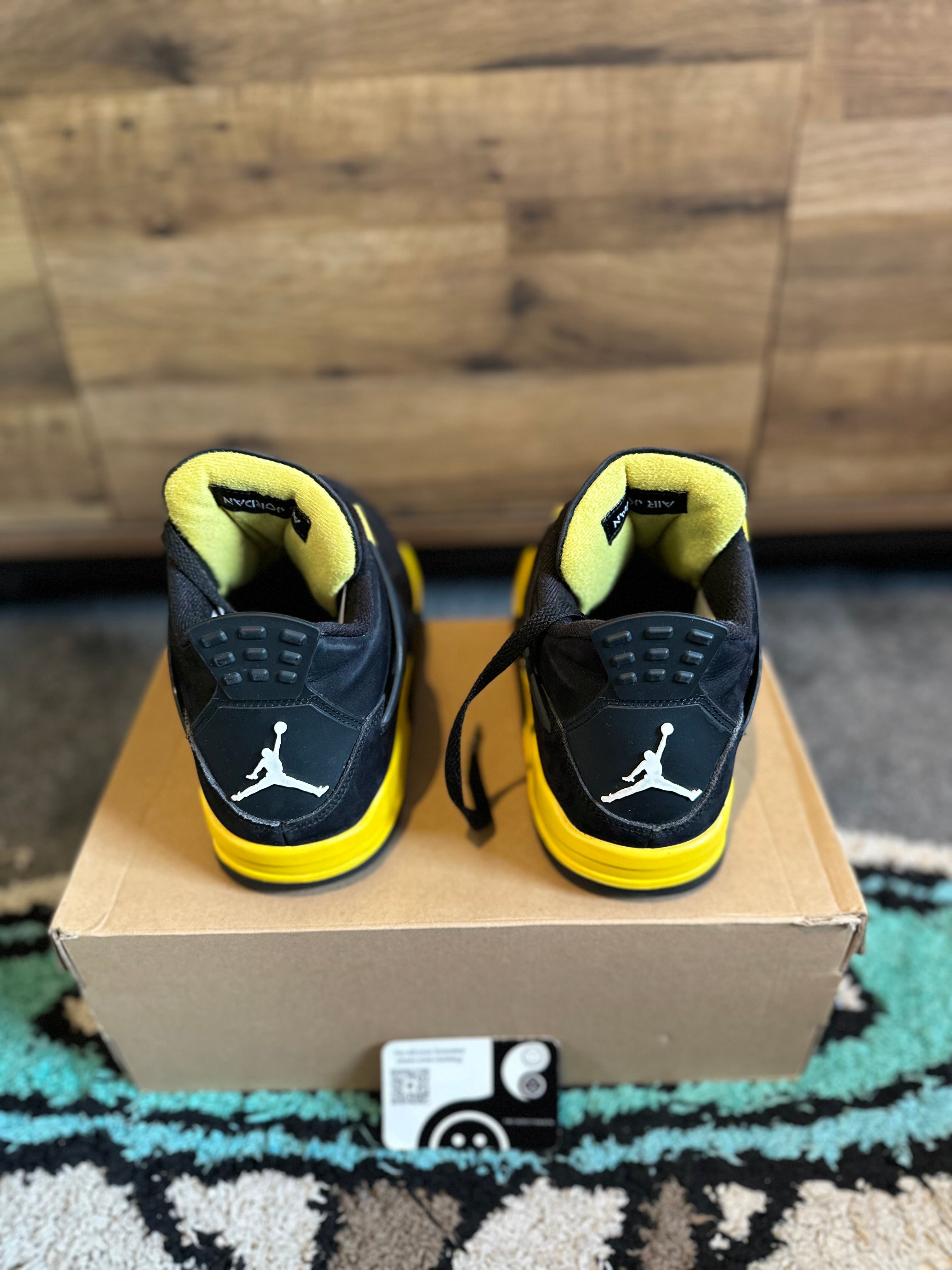 Air Jordan 4 “Yellow Thunders” U.K. 9.5