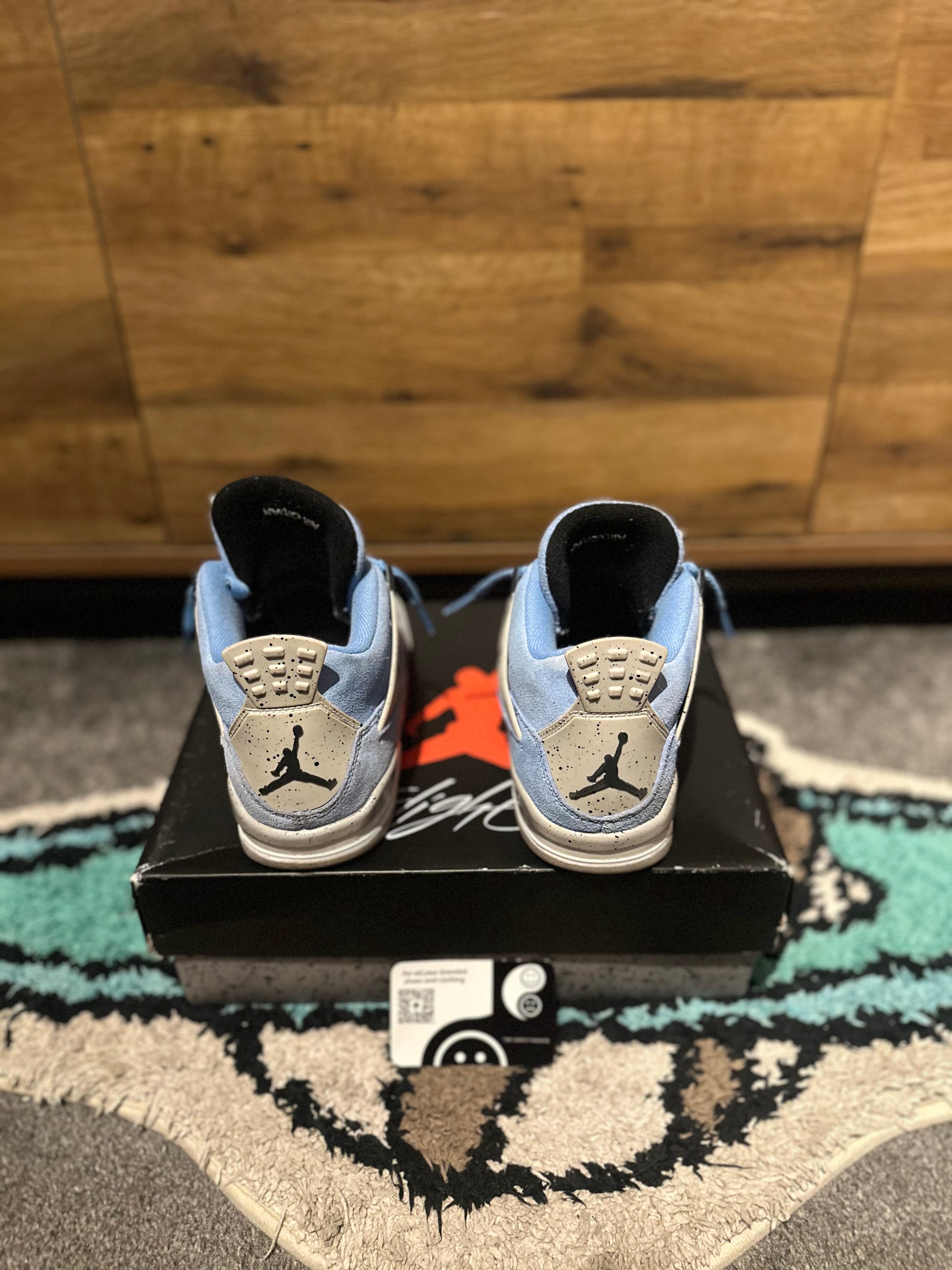 Nike Air Jordan 4 “university blue ” U.K. 5 GS