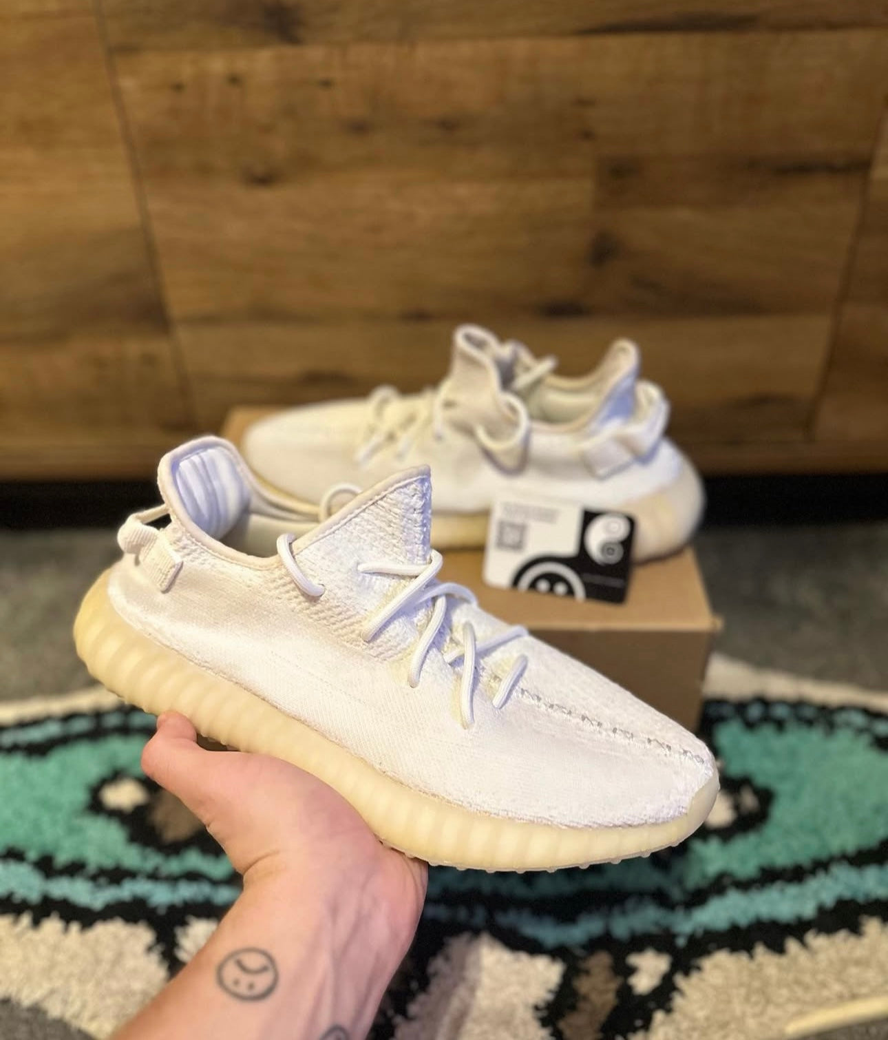 yeezy 350 triple white U.K. 9.5