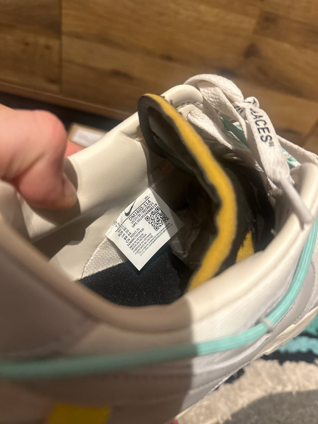 Nike dunk Off-white “lot 4 “ U.K 11