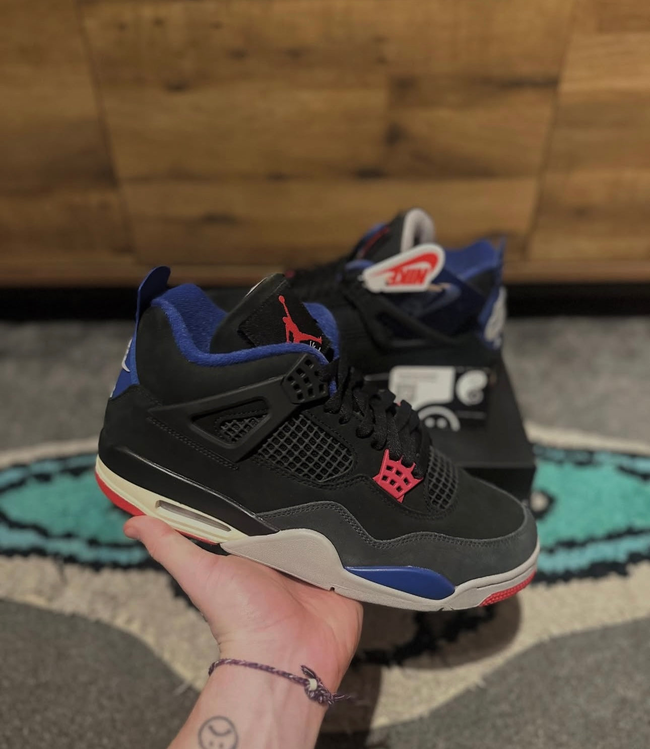 Nike Air Jordan 4 “ rare air ” U.K. 9.5