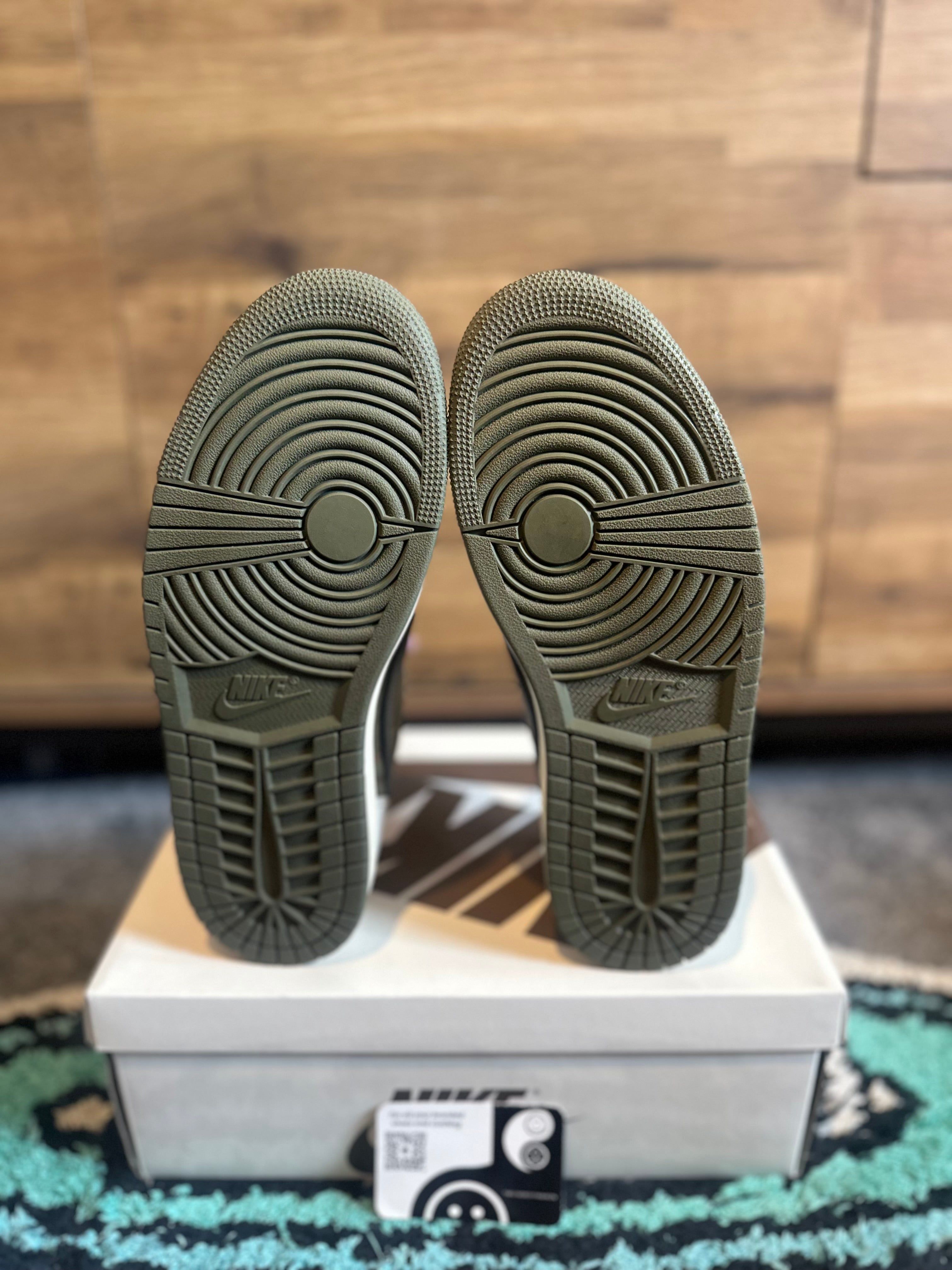 Nike Air Jordan 1 Travis Scott “Olive ” U.K.8