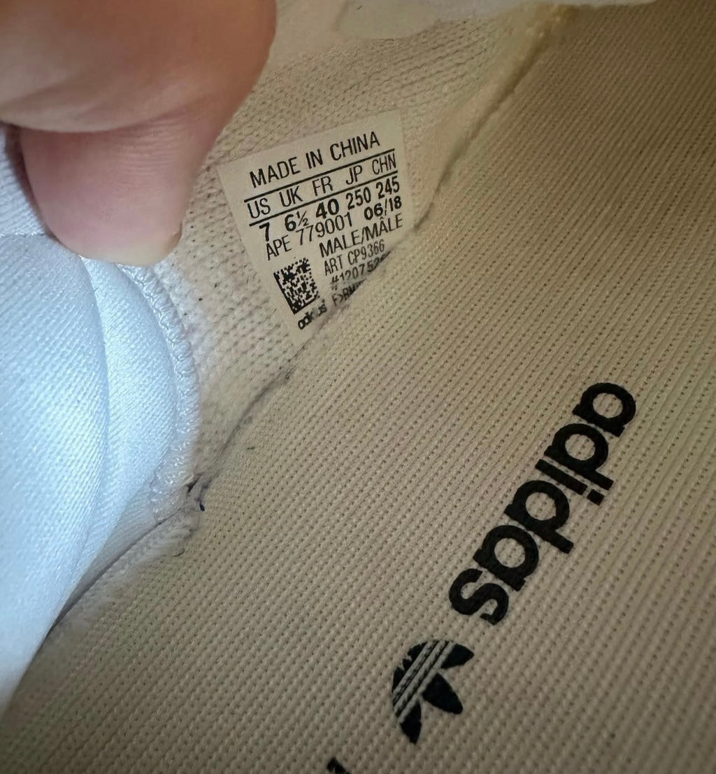 yeezy 350 triple white U.K. 6.5