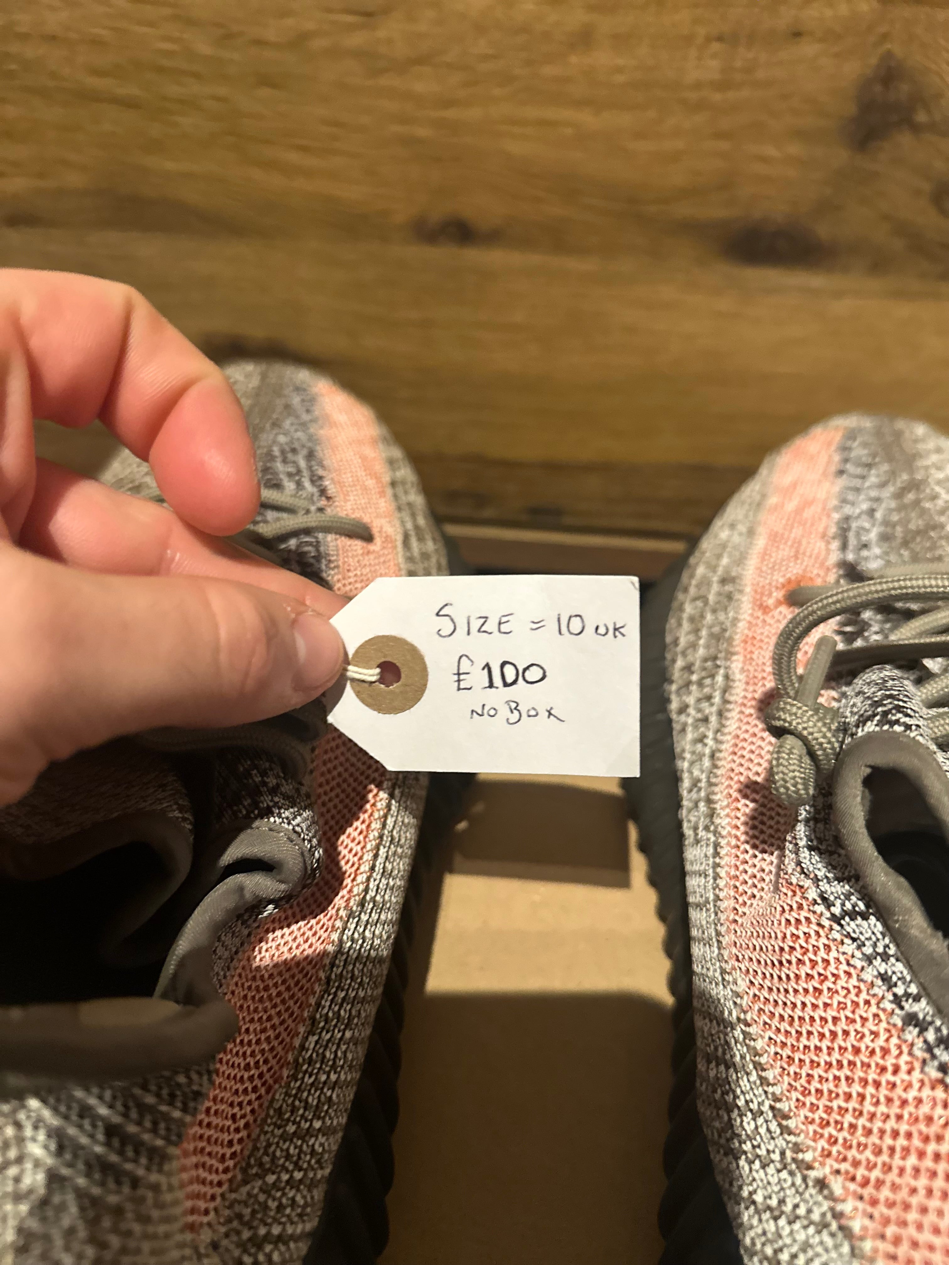 yeezy 350 V2 “ash stone ” U.K. 10