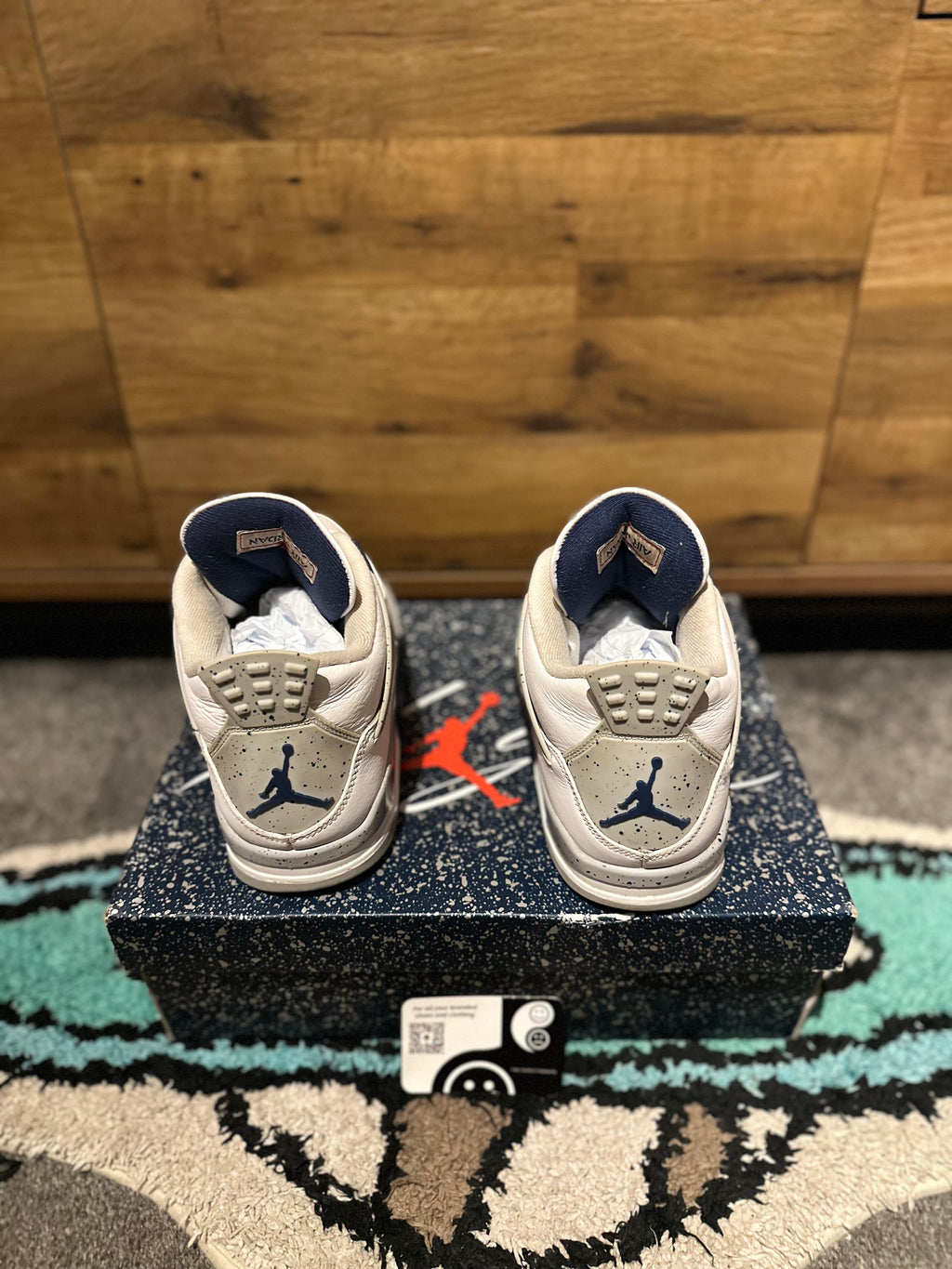 Nike Air Jordan 4 “ Midnight Navy’s ” U.K. 9