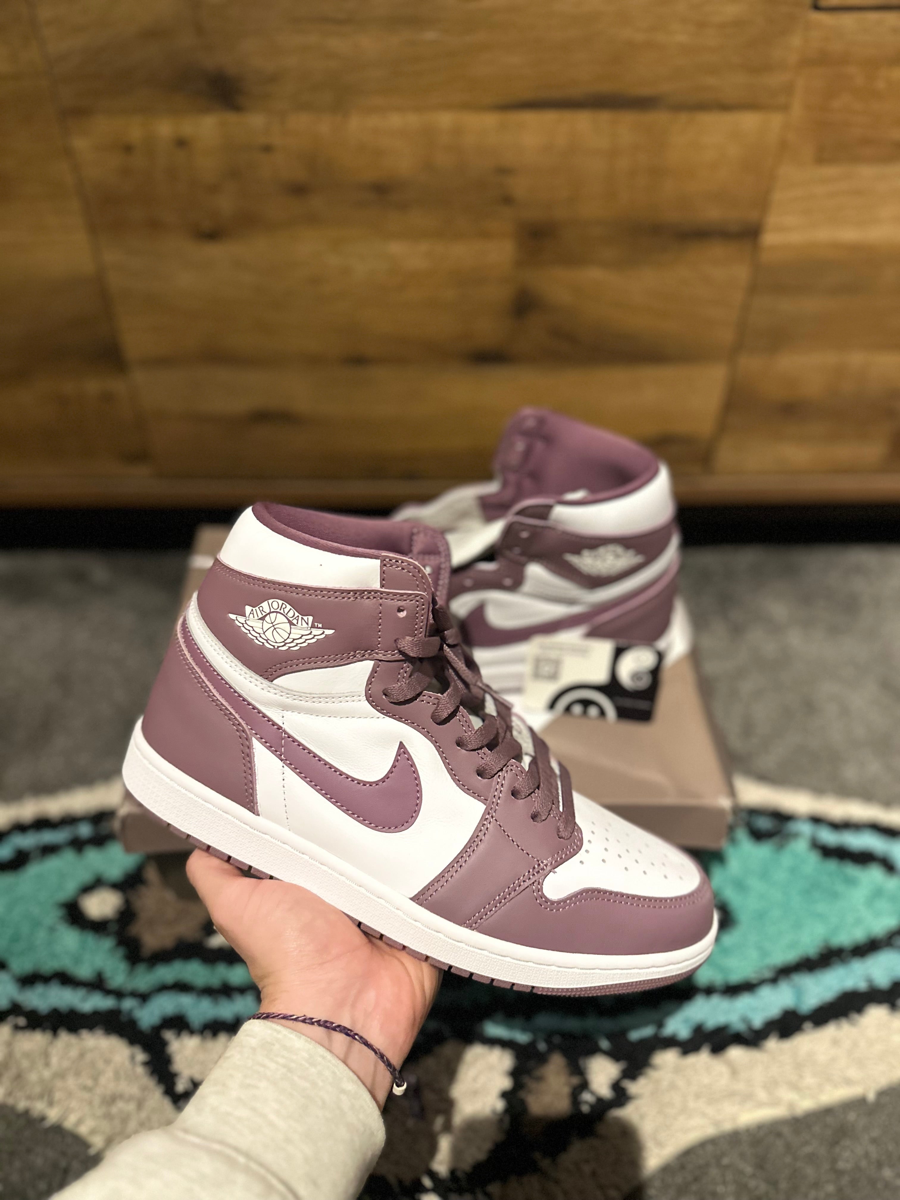 Jordan 1 Retro High “Mauve” U.K. 10