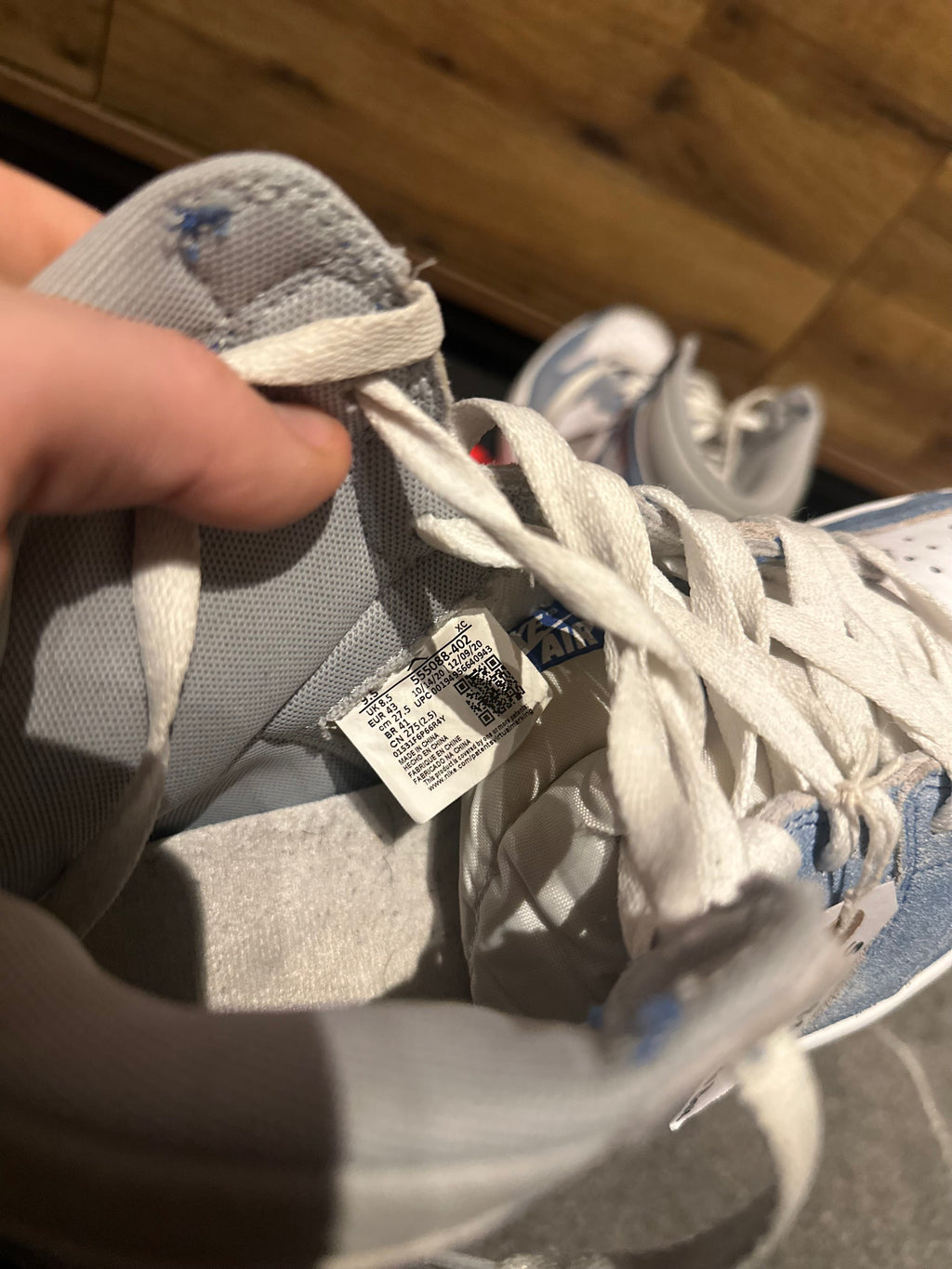 Nike Air Jordan 1 “Hyper Royal Smoke Grey” U.K. 8.5
