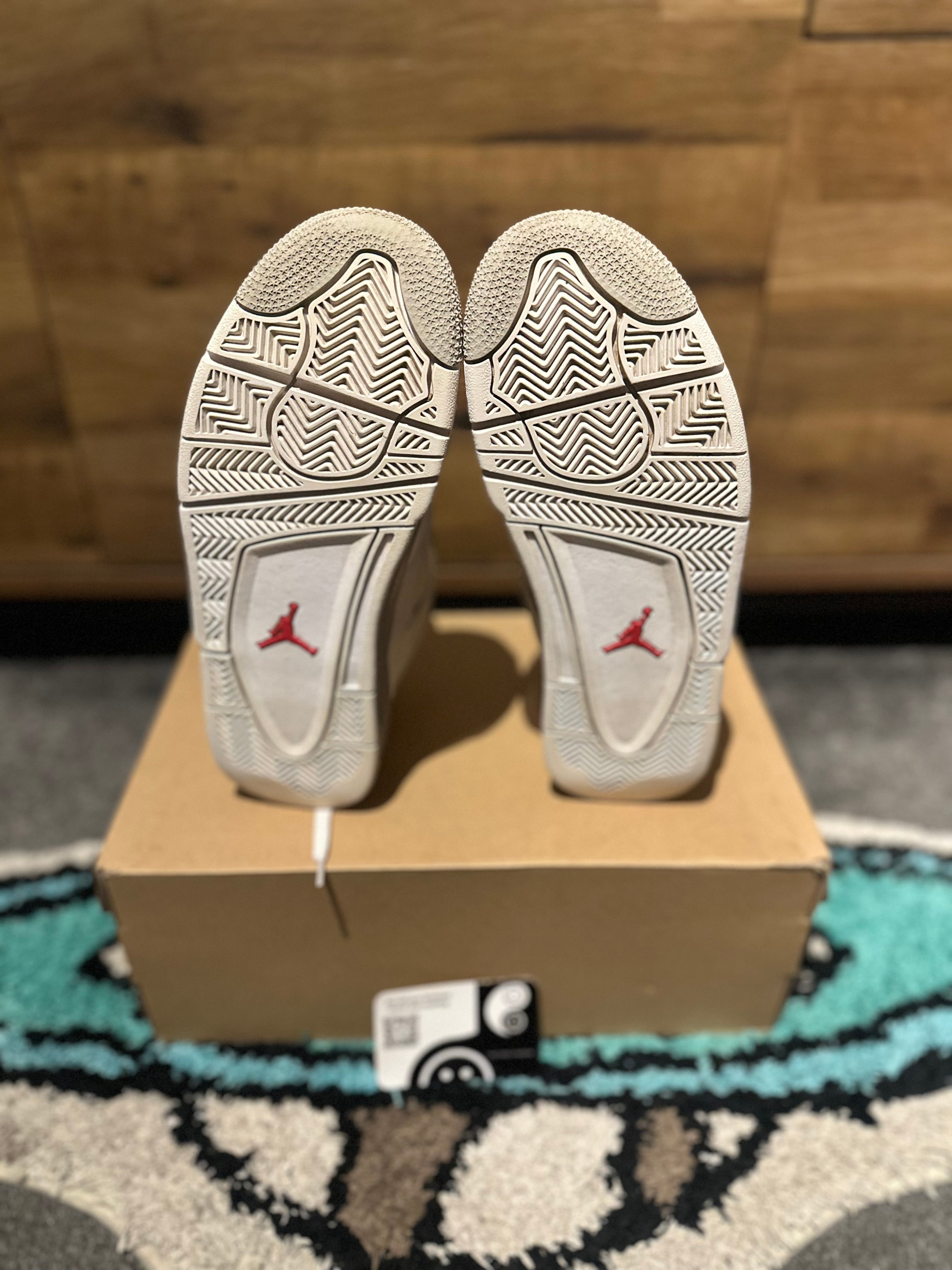 Nike Air Jordan 4 “White Oreo” U.K. 7