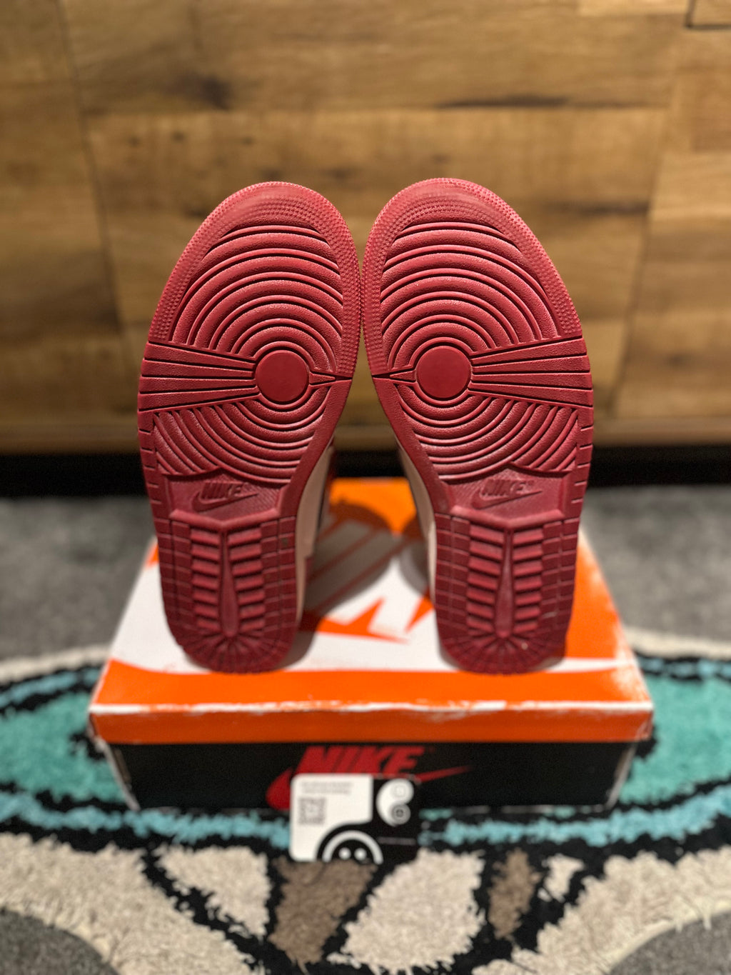 Jordan 1 Retro High “Lost and Founds” U.K. 9