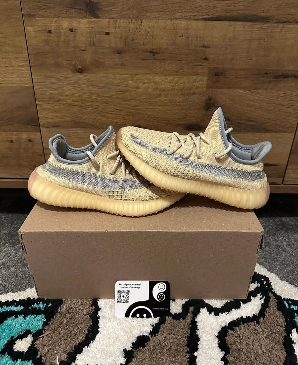 Yeezy 350 V2 “linen” U.K. 4