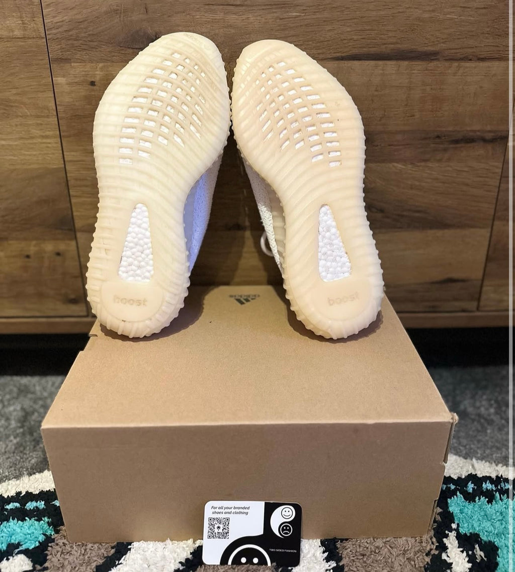 yeezy 350 triple white U.K. 9.5