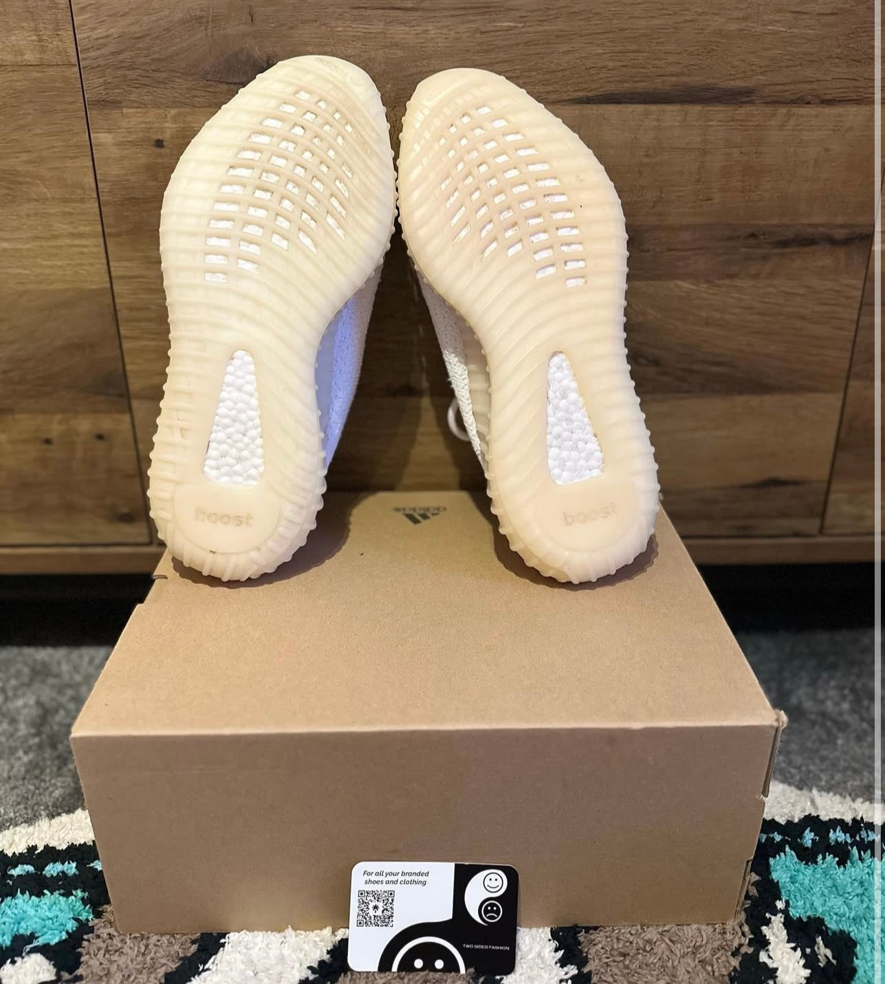 yeezy 350 triple white U.K. 9.5