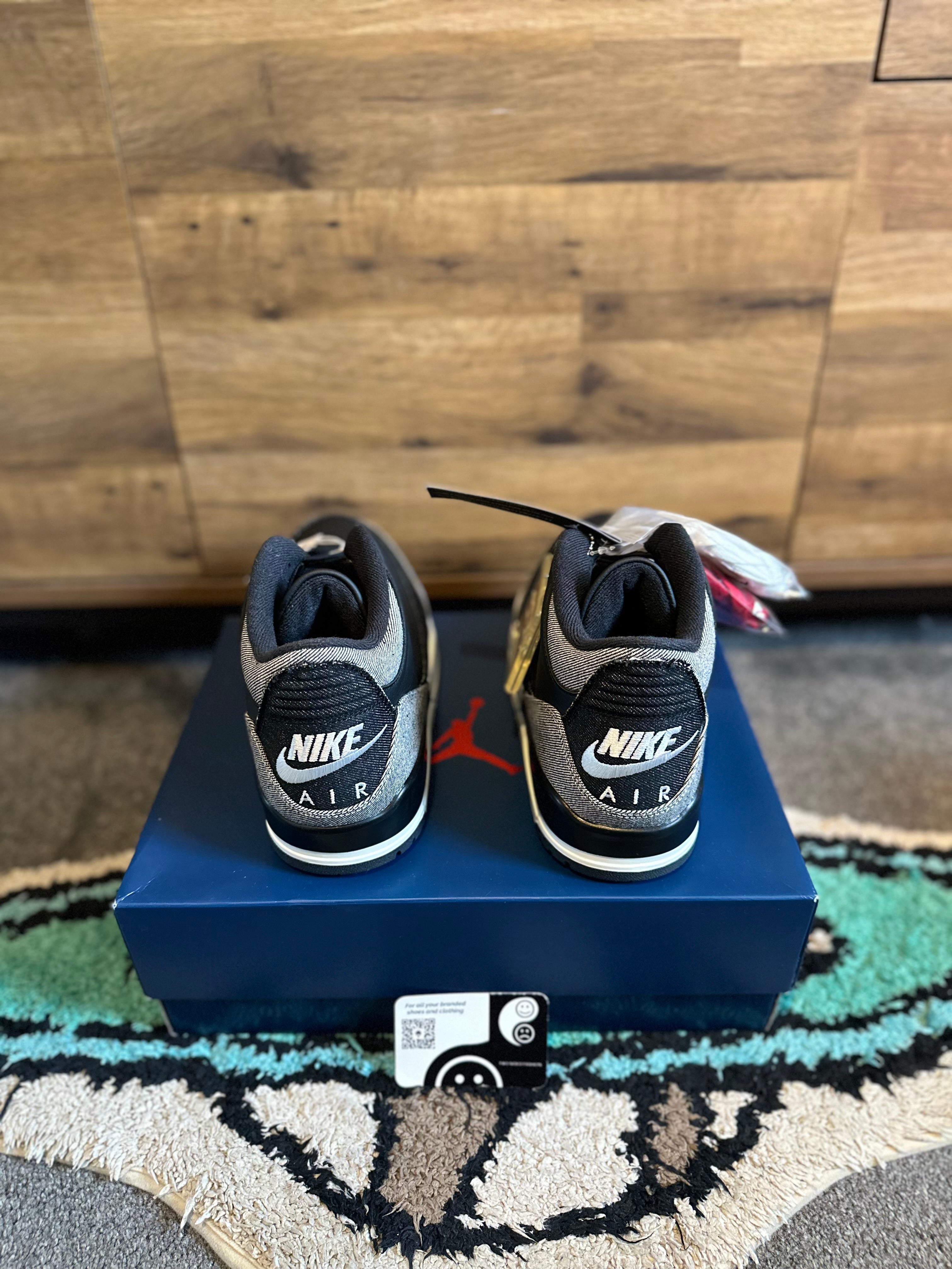 Jordan 3 Retro “Levi black ” U.K. 11