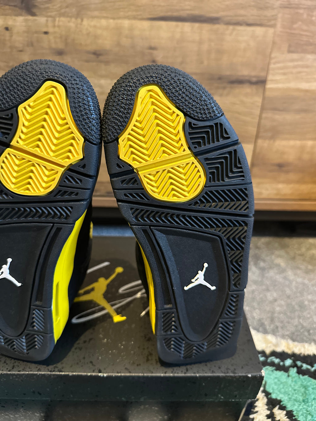 Nike Air Jordan 4 “Yellow Thunders ” U.K. 4GS