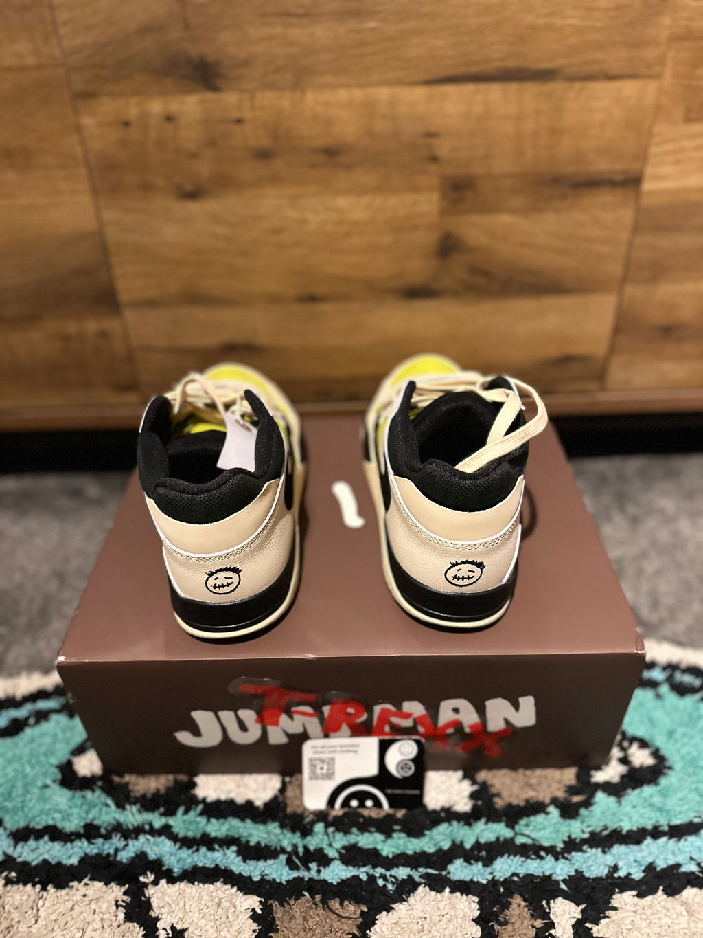 Nike Jordan Jump-man Jack TR “Travis Scott Bright Cactus ” U.K.10