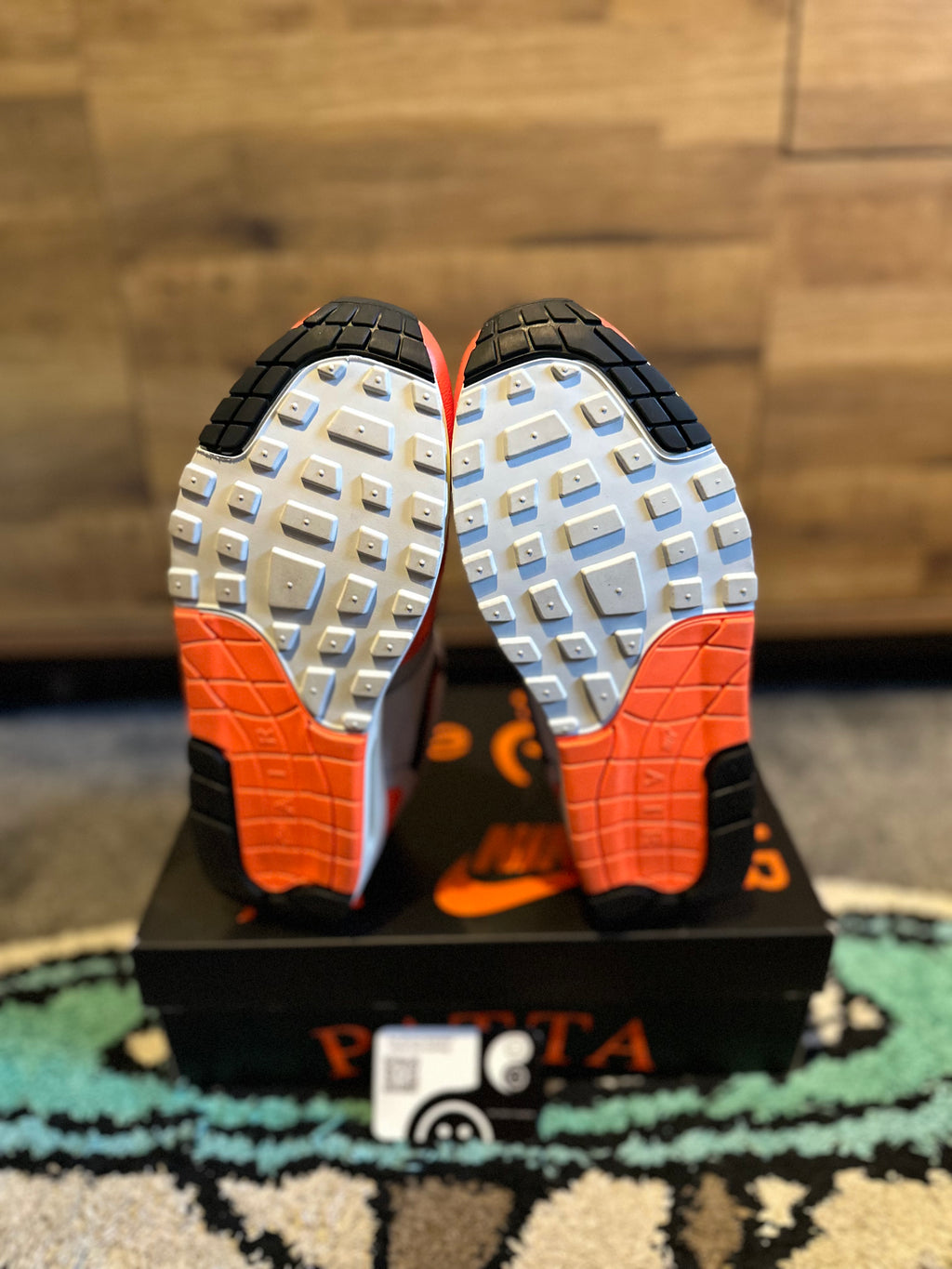 Nike air max 1 “Patta Waves White Hyper Crimson Pure Platinum” U.K. 8.5