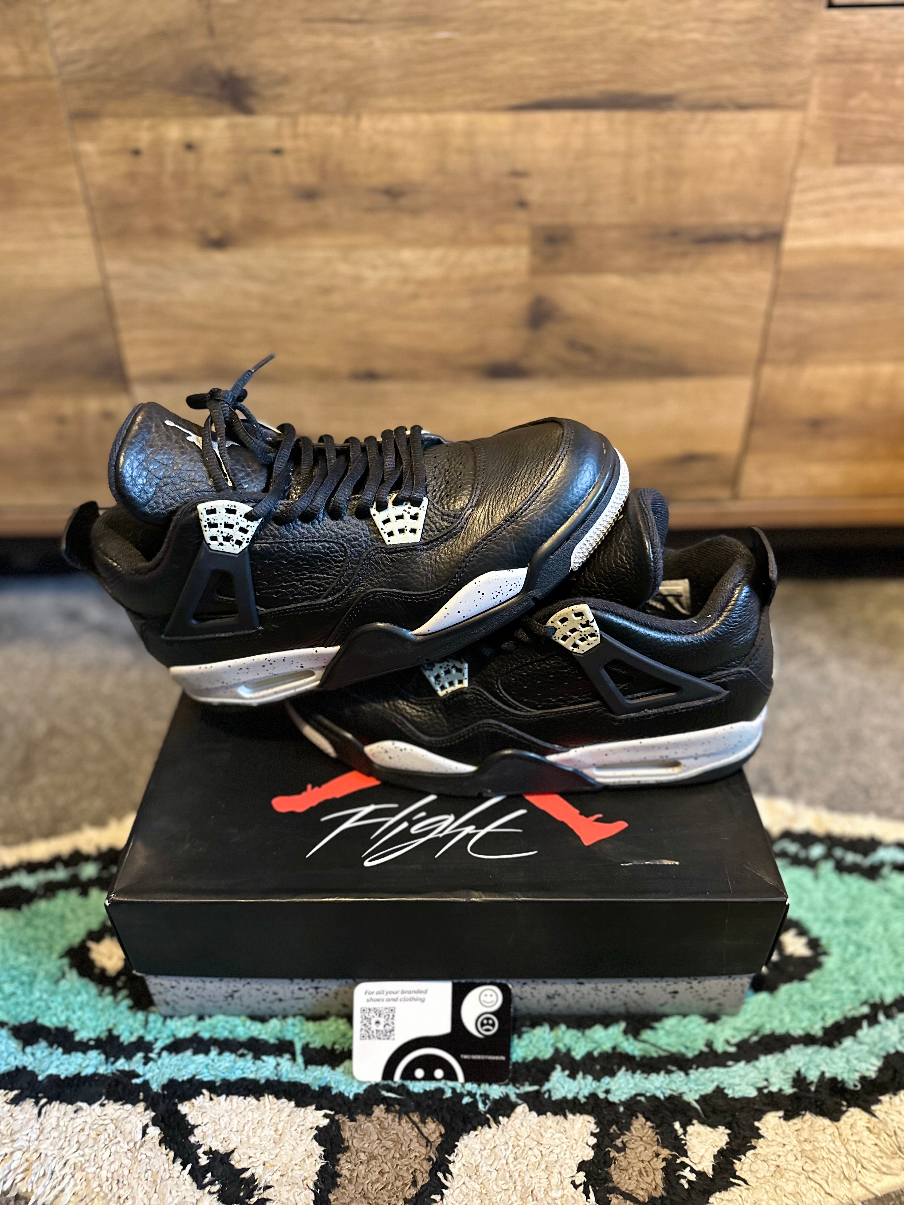 Nike Air Jordan 4 “Oreo 2016 ” U.K. 7