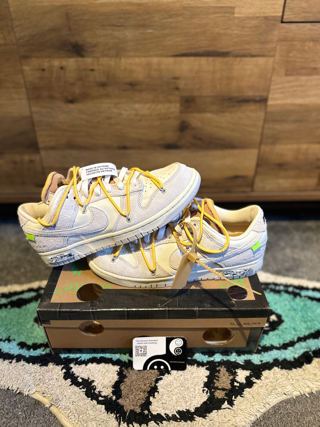 Nike Dunk Off-White “Lot 39” U.K. 9