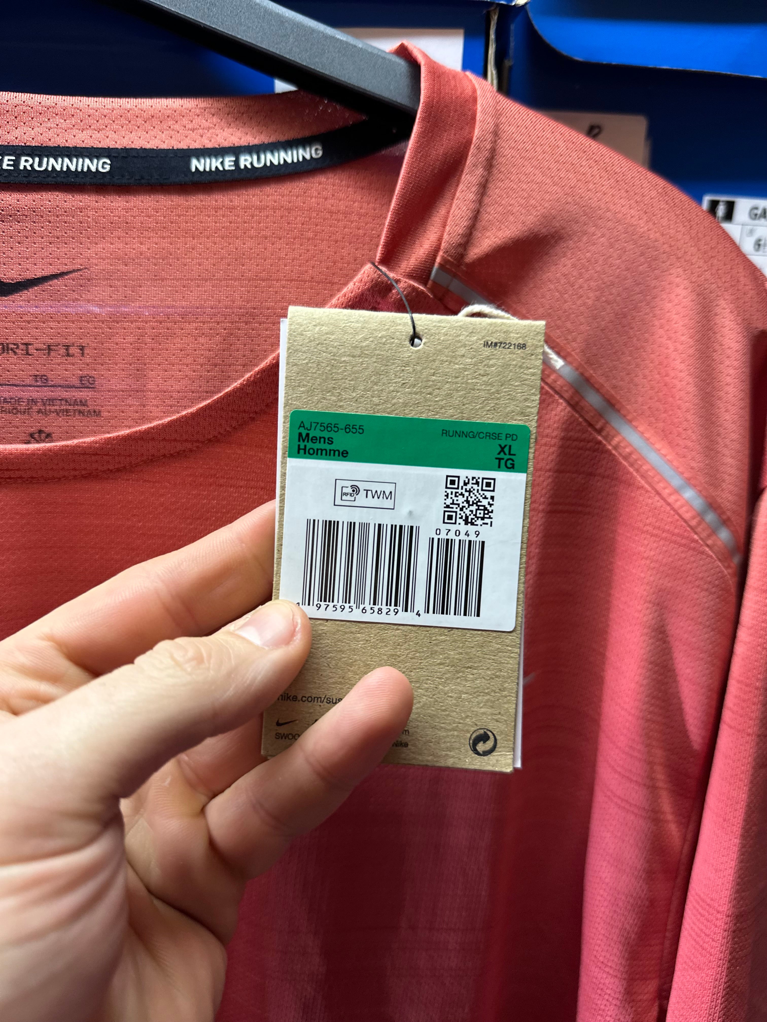 Nike Millar 2.0 Dry fit “Coral” size XL
