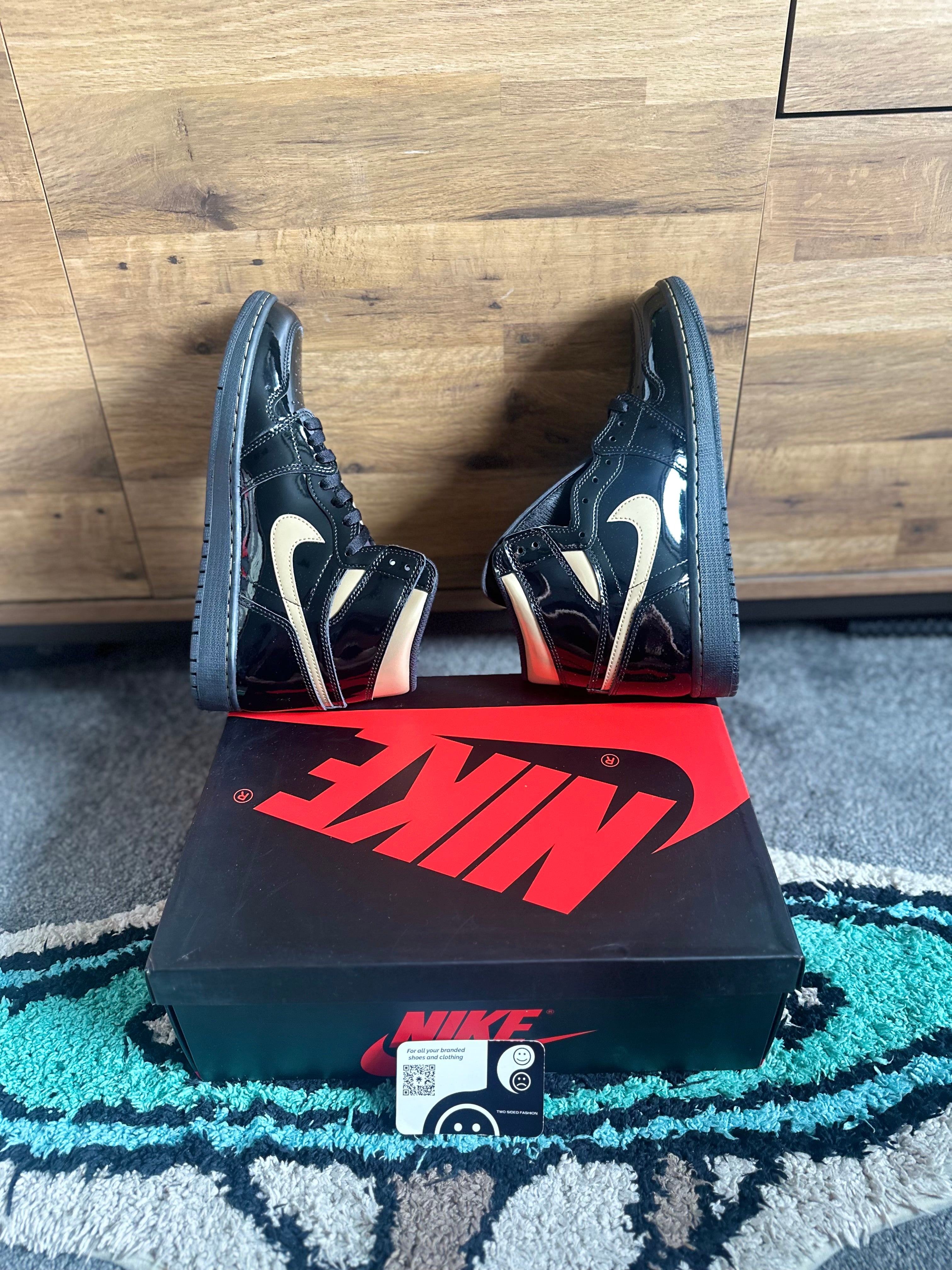 Jordan 1 Retro High “Black Metallic Gold” U.K. 9