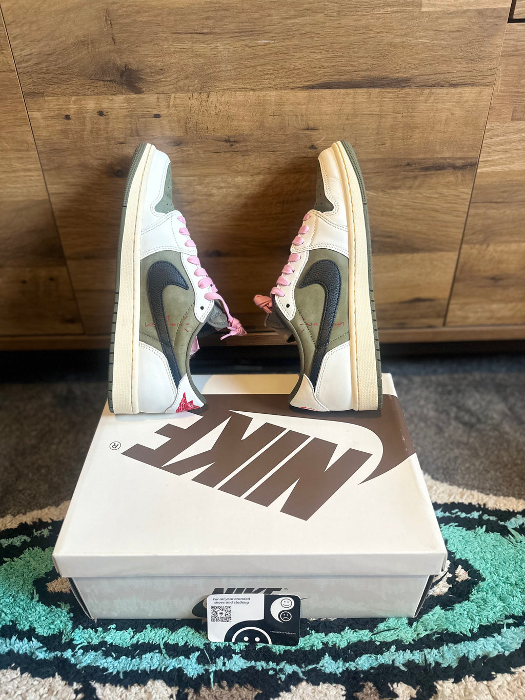 Nike Air Jordan 1 Travis Scott “Olive ” U.K.8