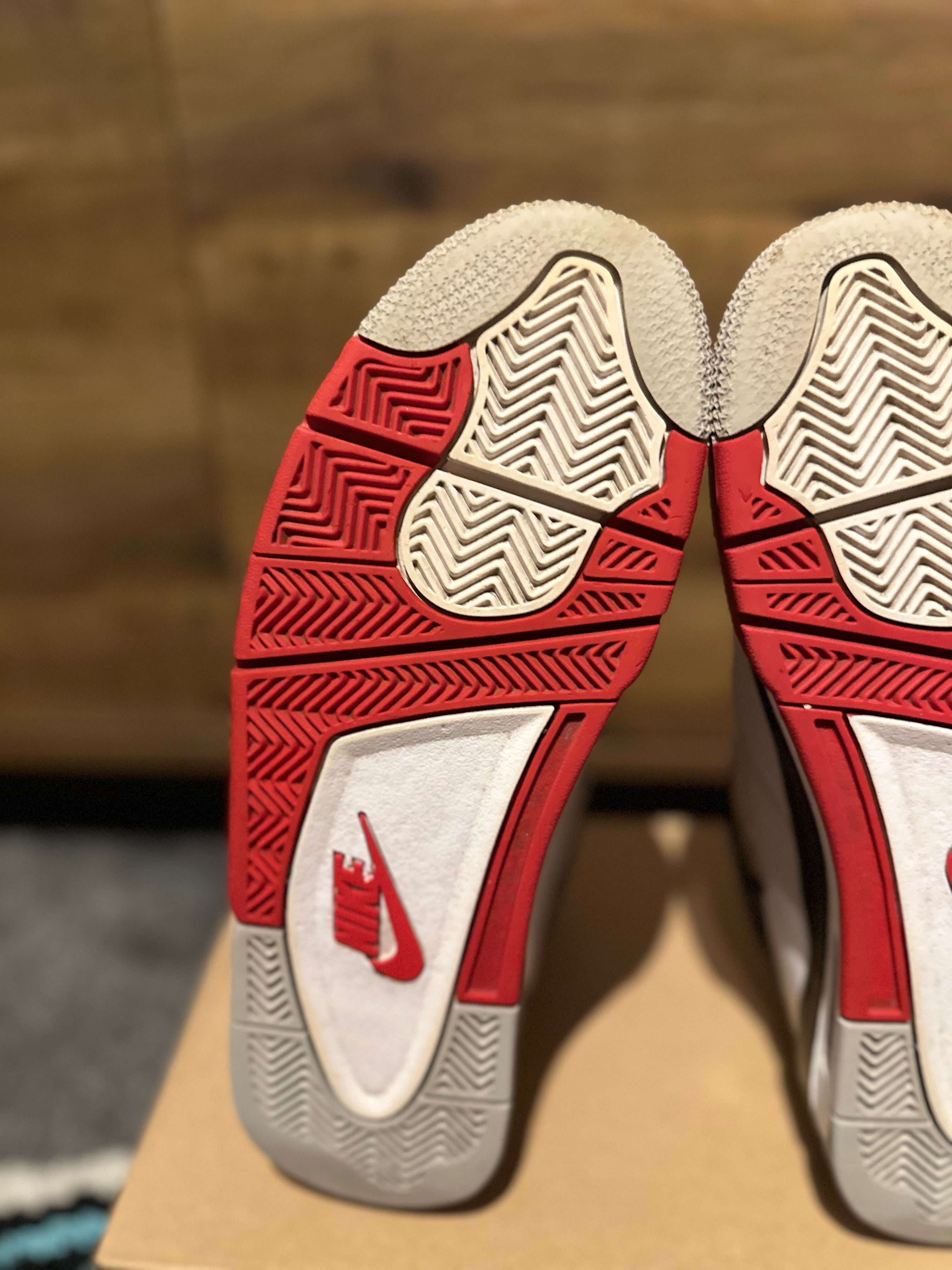 Nike Air Jordan 4 “Fire Red ” U.K. 8.5