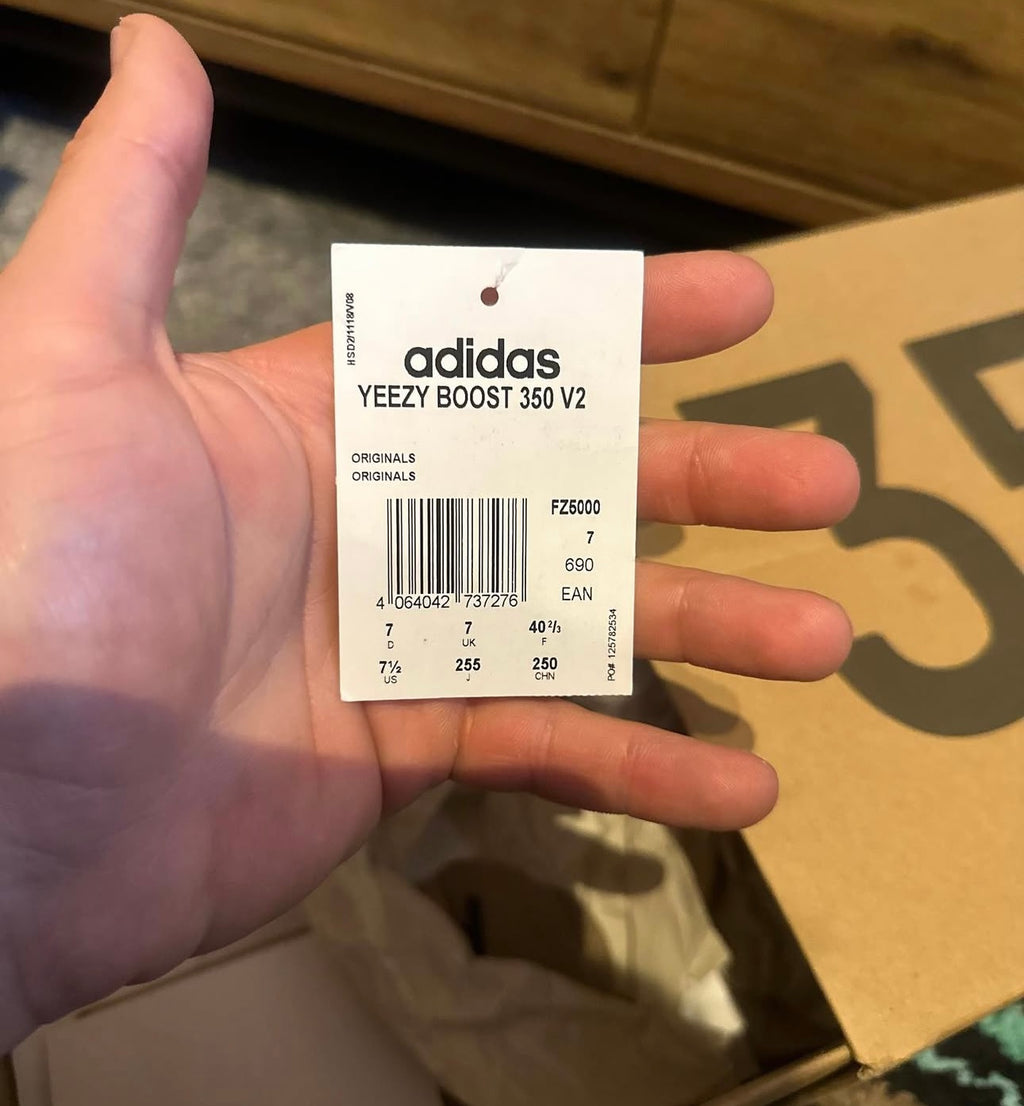 yeezy 350 carbon U.K. 7