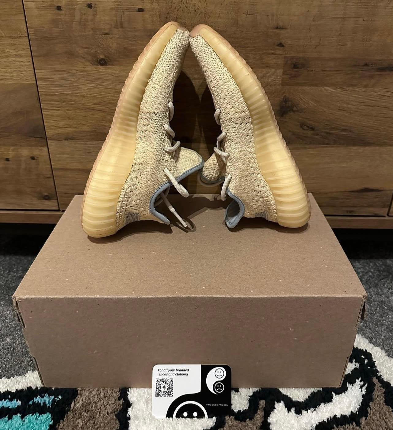 Yeezy 350 V2 “linen” U.K. 4