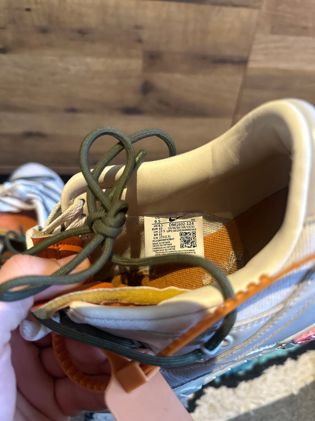 Nike Dunk Off-White “Lot 22” U.K. 8.5