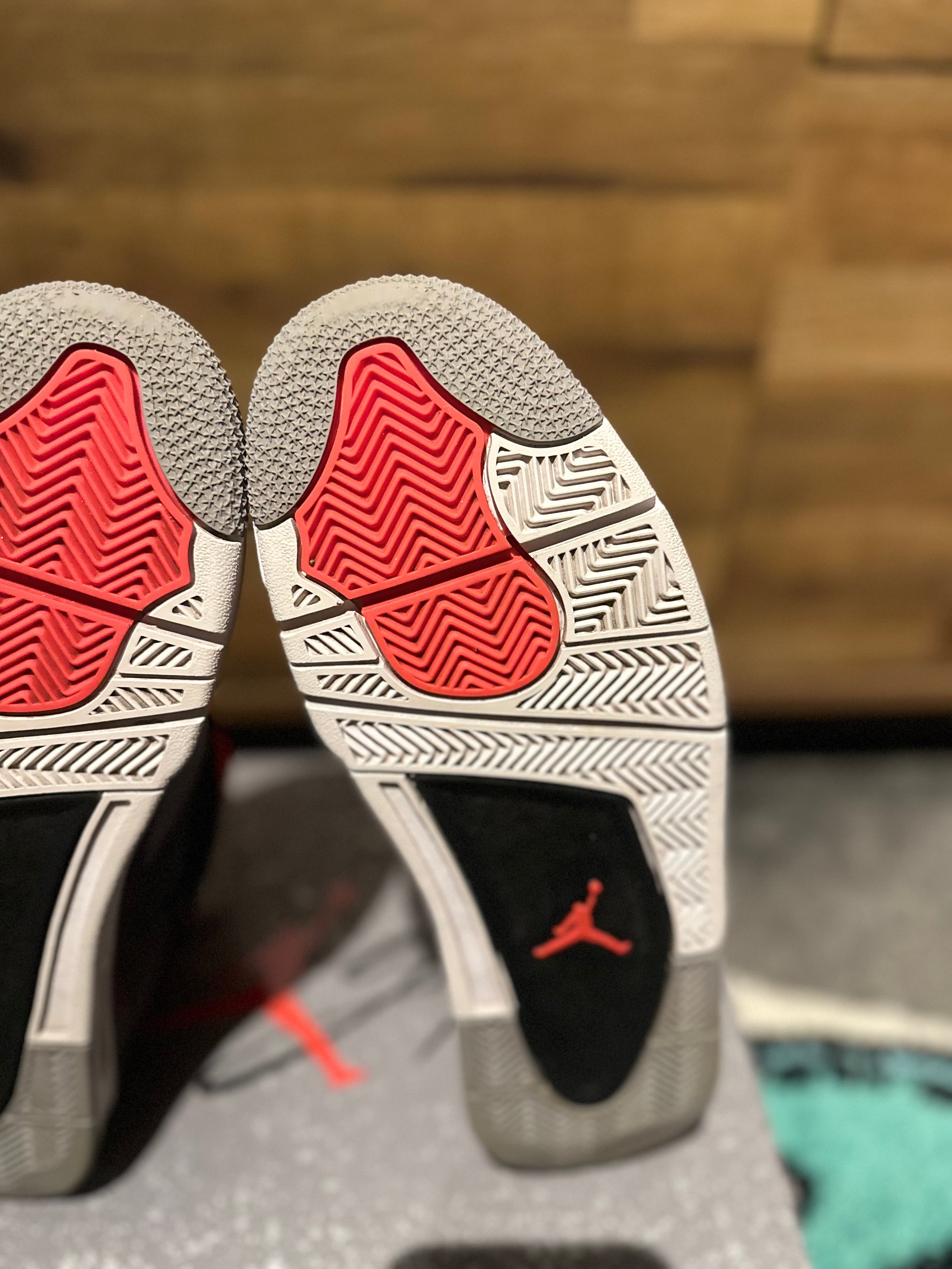 Nike Air Jordan 4 “ Infrared ” U.K. 10