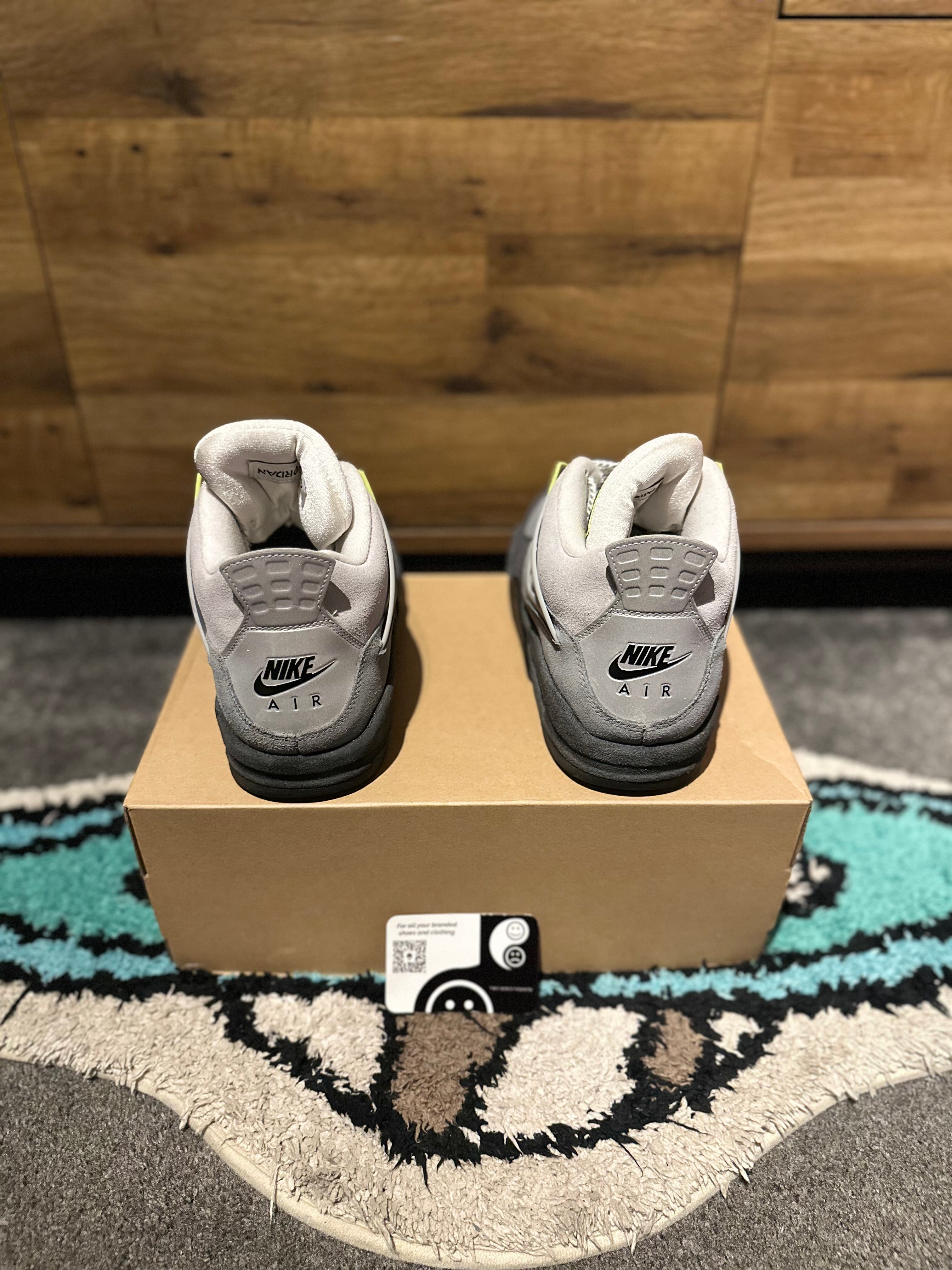 Nike Air Jordan 4 “SE 95 Neon” U.K. 9