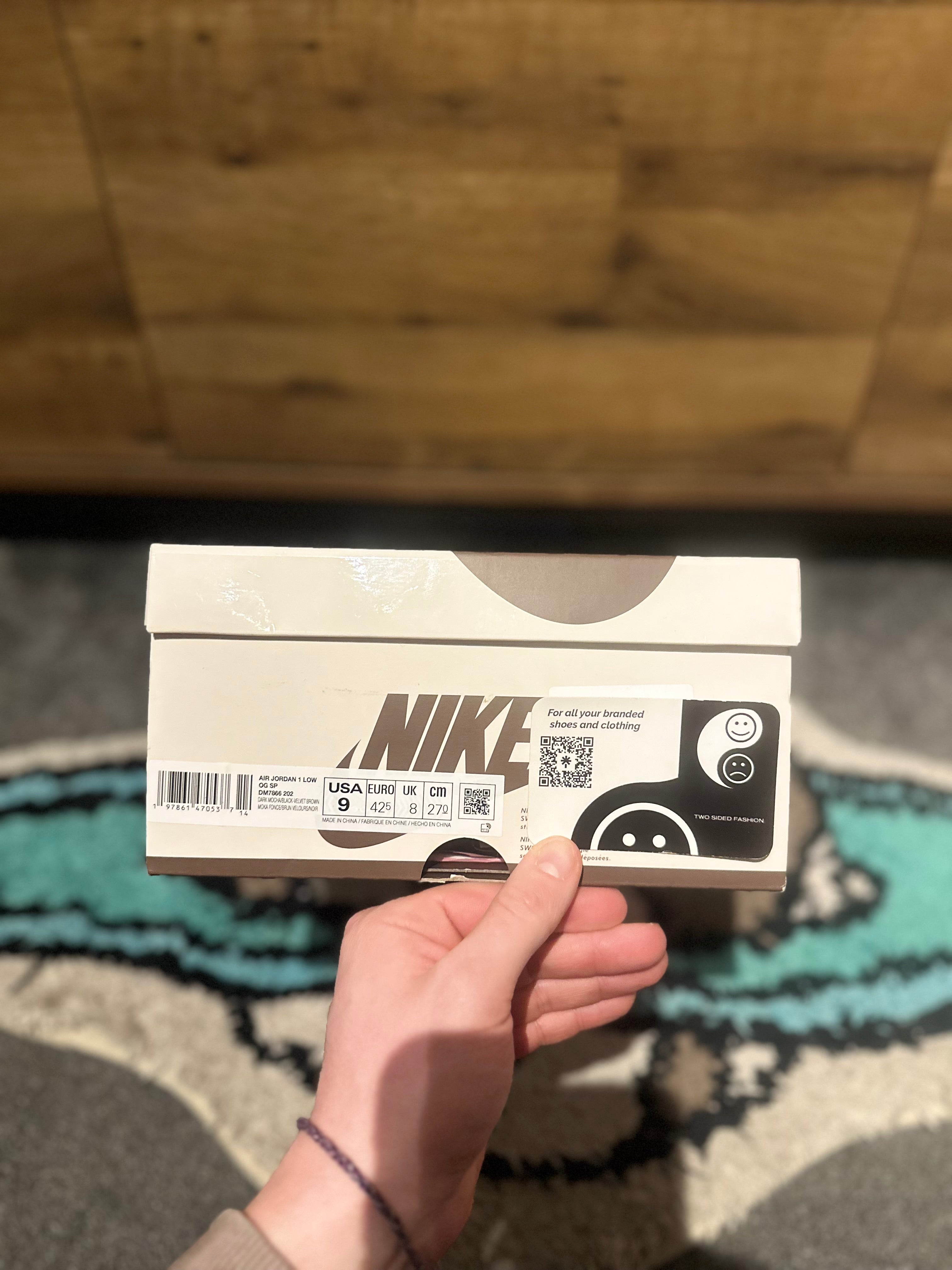 Nike Air Jordan 1 Travis Scott “Velvet brown” U.K. 8