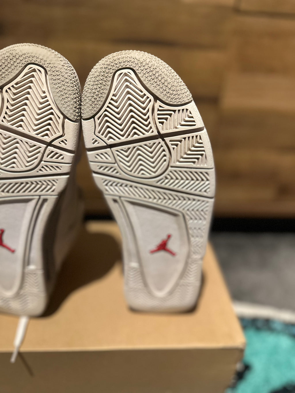 Nike Air Jordan 4 “White Oreo” U.K. 7