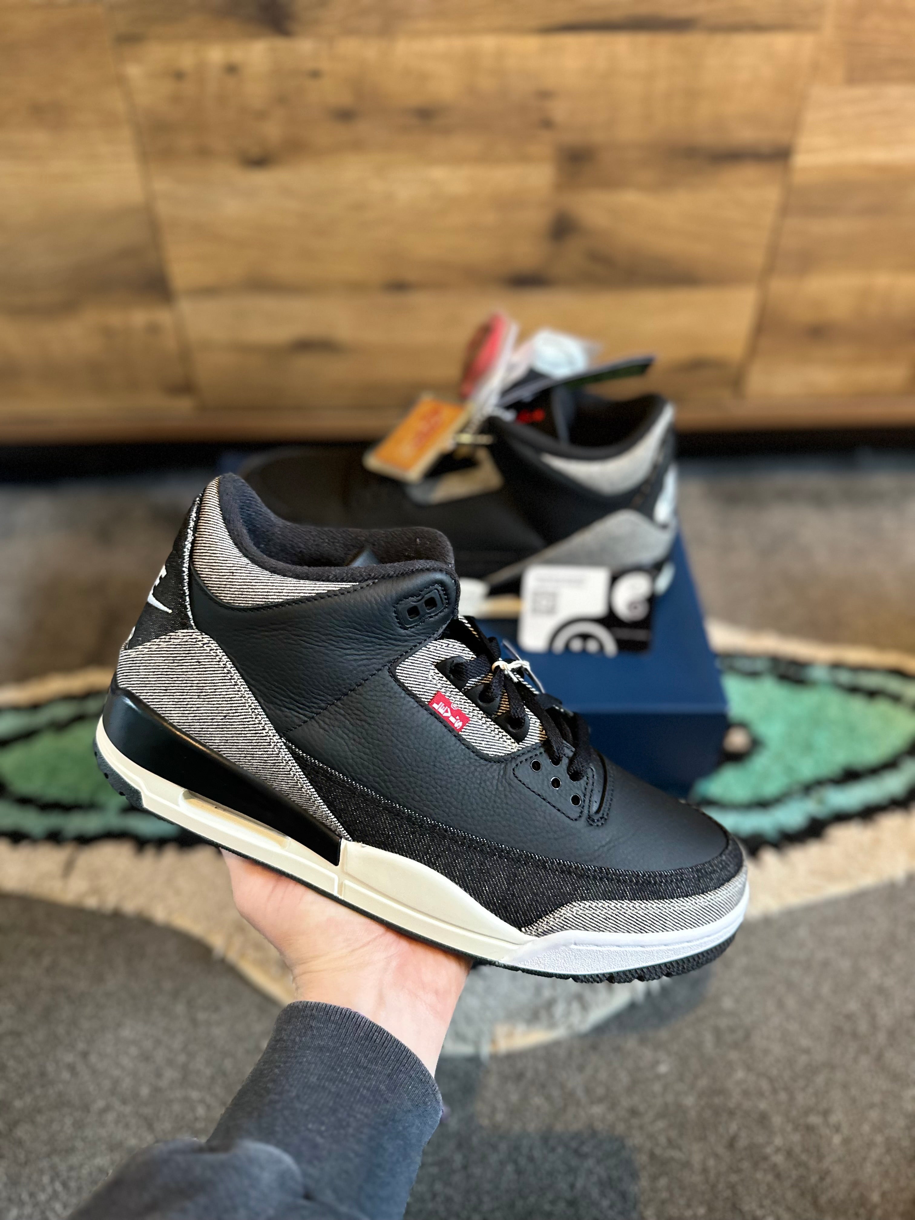 Jordan 3 Retro “Levi black ” U.K. 11