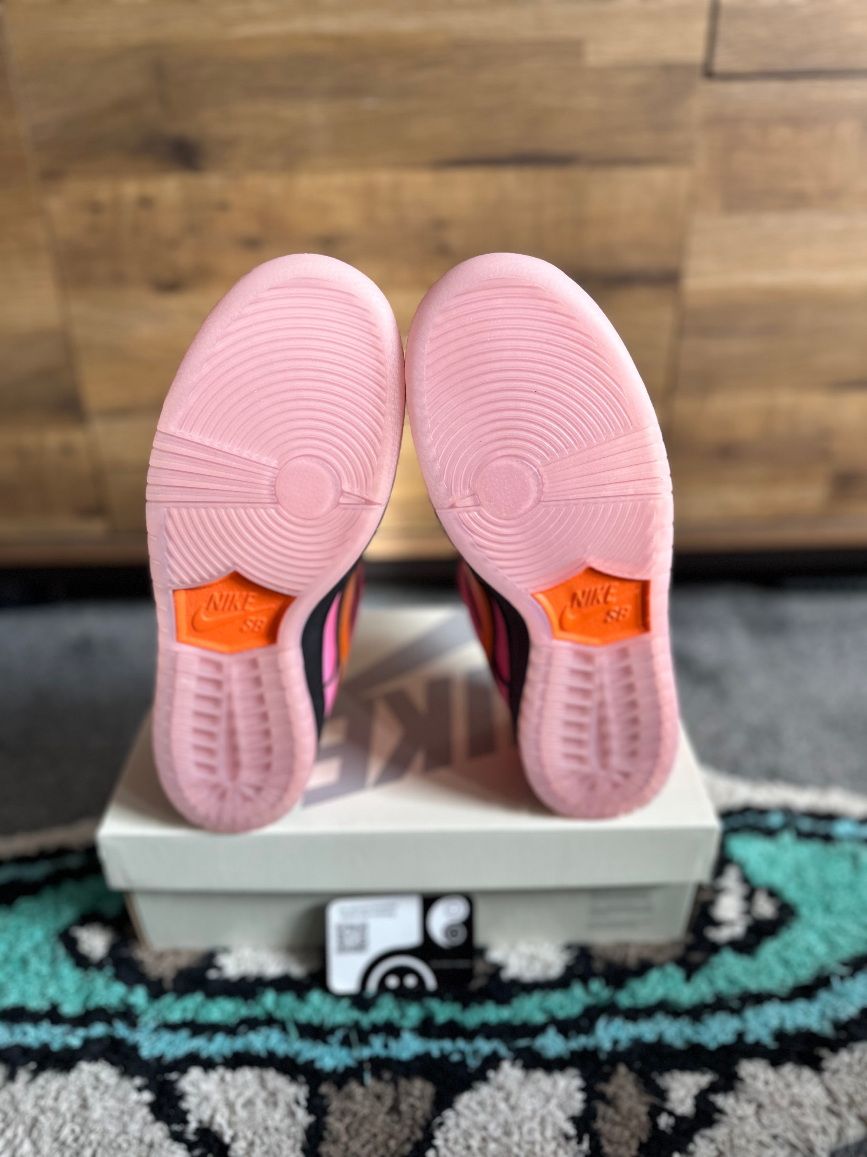 Nike dunk SB Powerpuff girls “Blossom” U.K. 7.5
