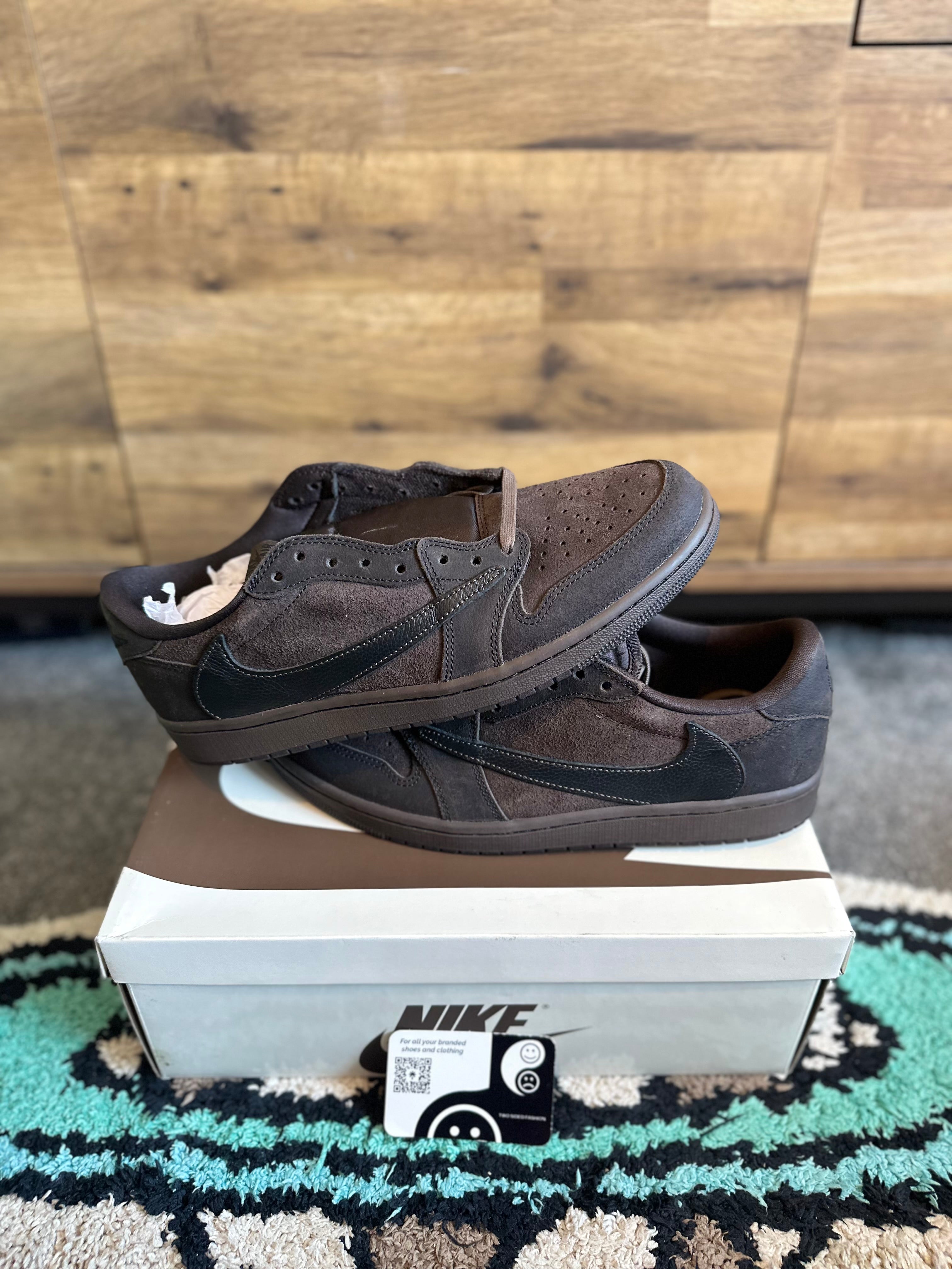 Nike Air Jordan 1 Travis Scott “Velvet Brown” U.K. 10