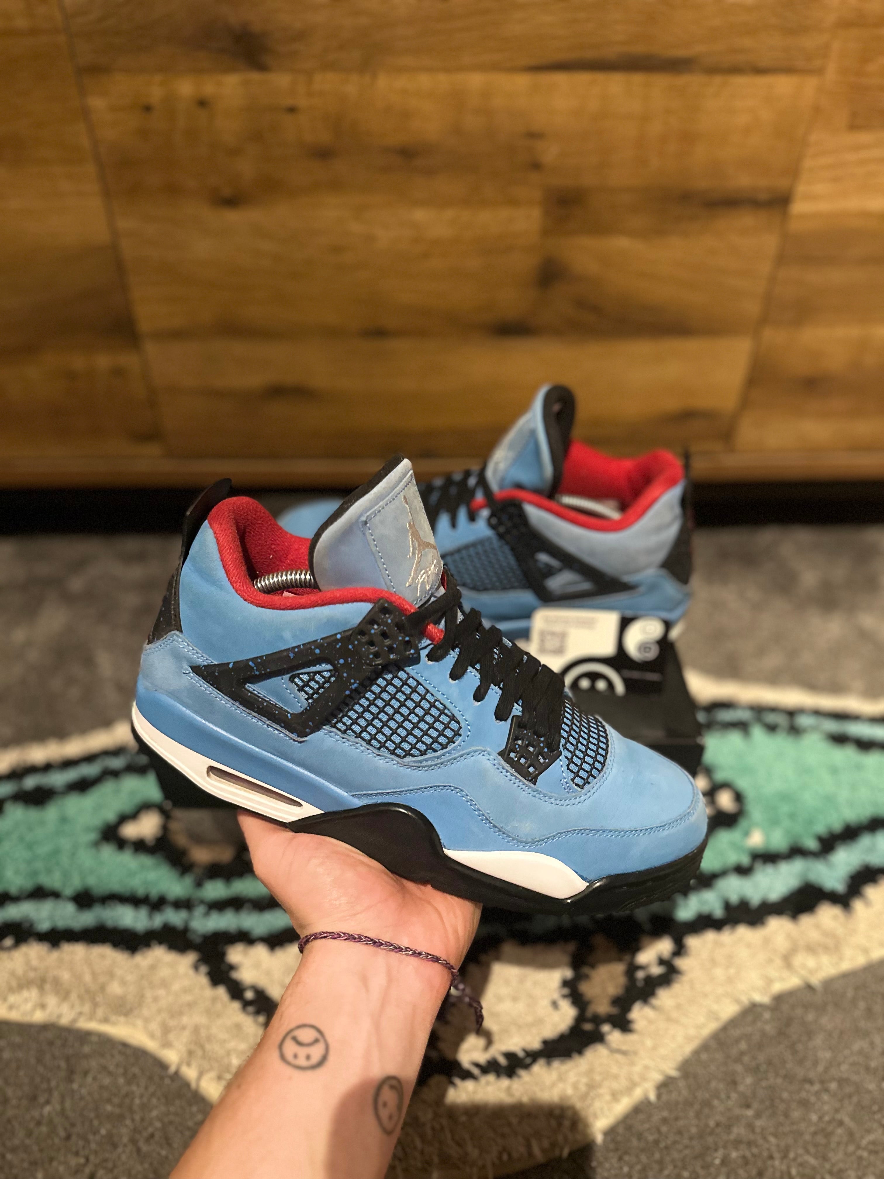 Nike Air Jordan 4 retro “ Travis scott cactus jack” U.K. 9