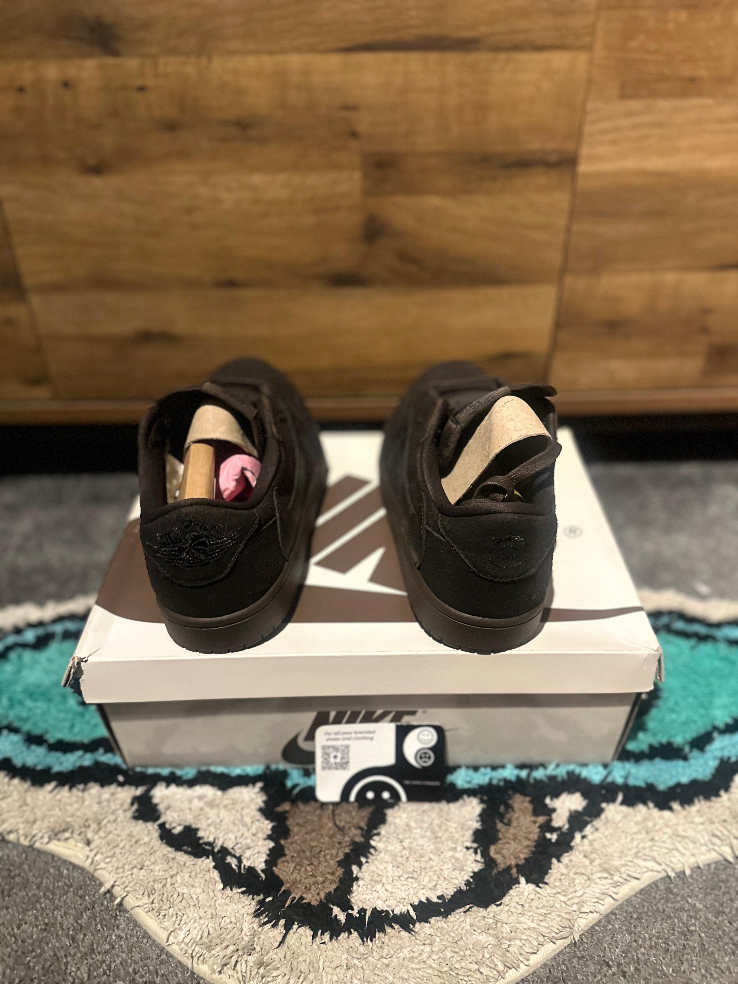 Nike Air Jordan 1 Travis Scott “Velvet Brow ” U.K. 9.5