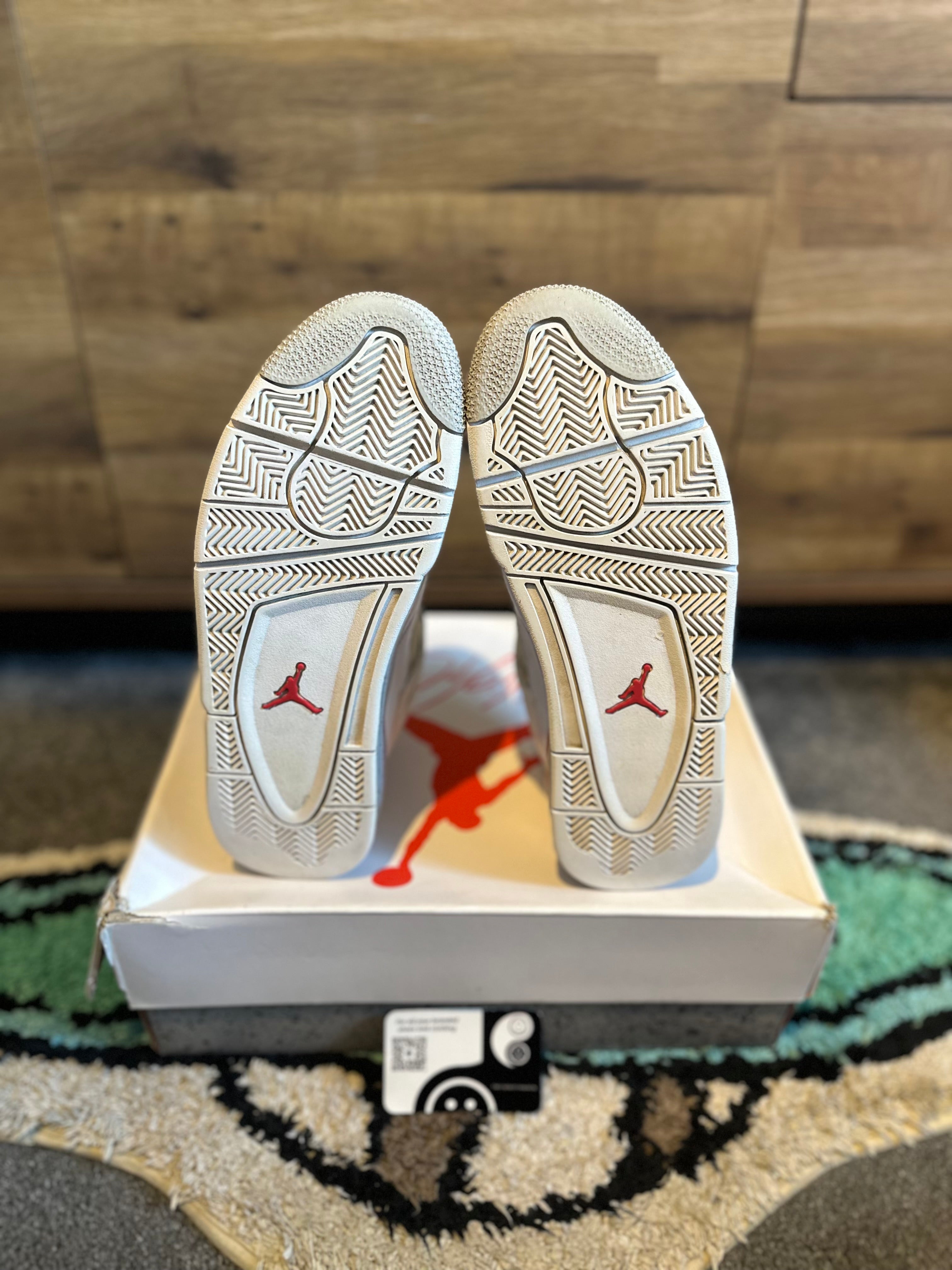 Nike Air Jordan 4 “White Oreo” U.K. 8.5