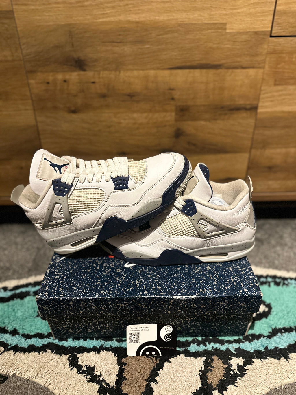 Nike Air Jordan 4 “ Midnight Navy’s ” U.K. 9